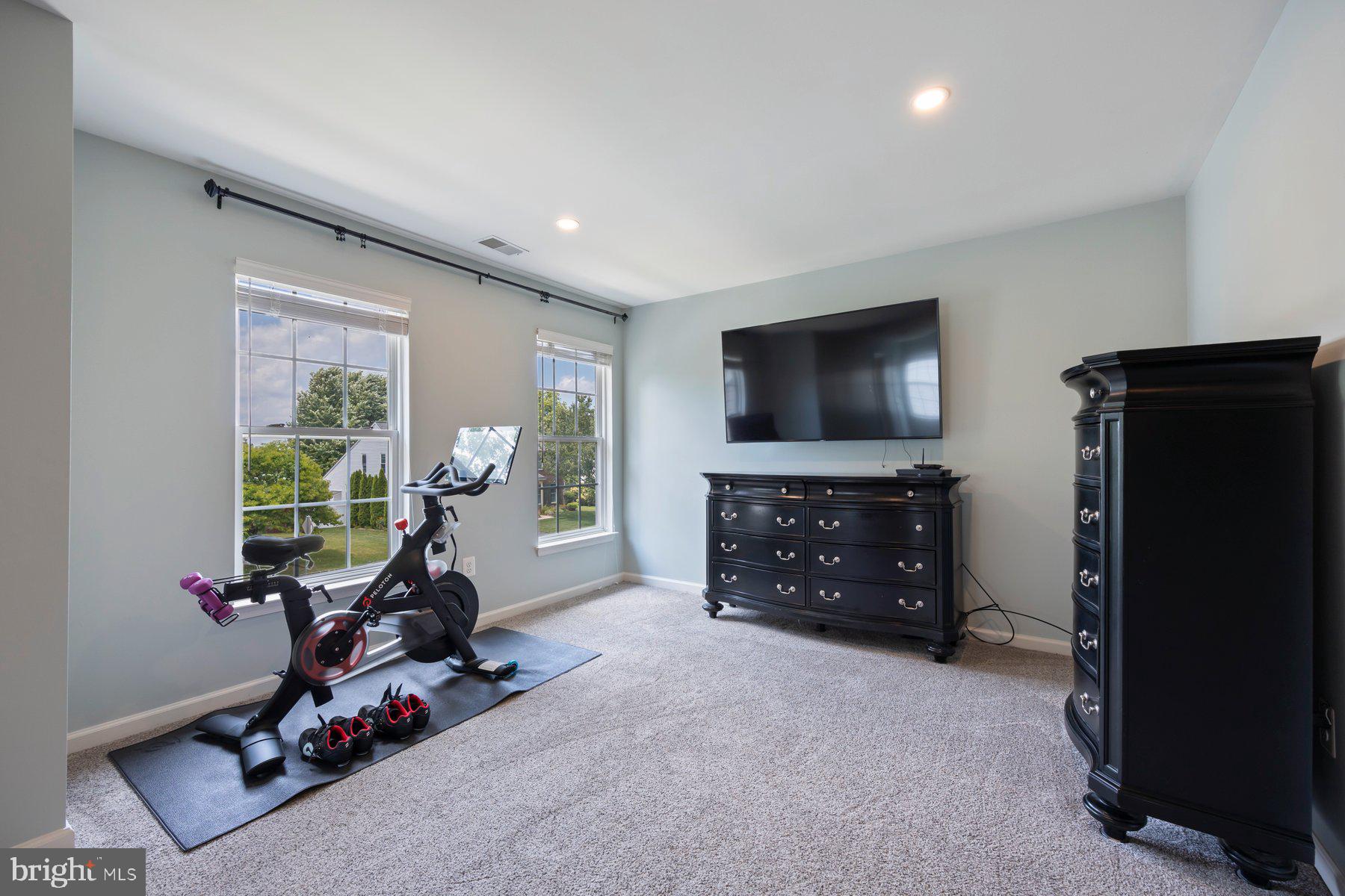 STONE MANOR - Residential