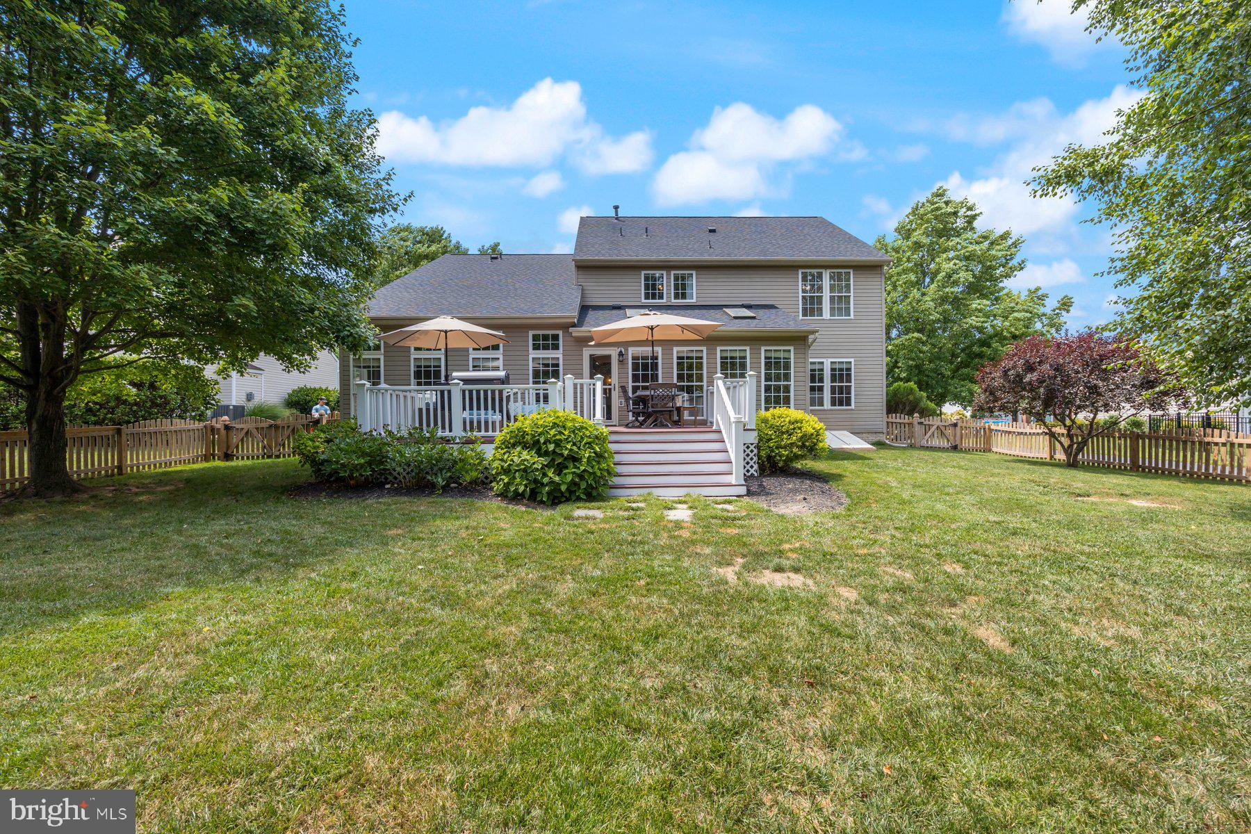 STONE MANOR - Residential