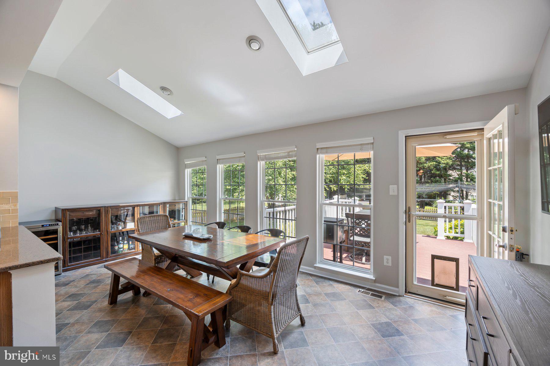 STONE MANOR - Residential