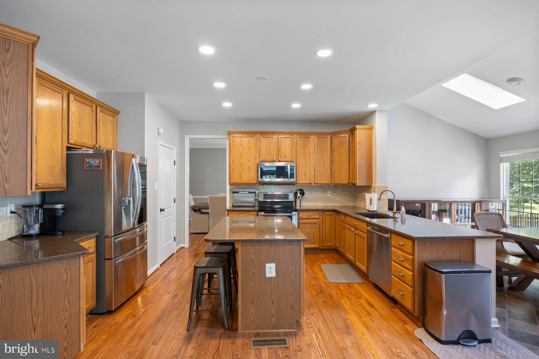 STONE MANOR - Residential