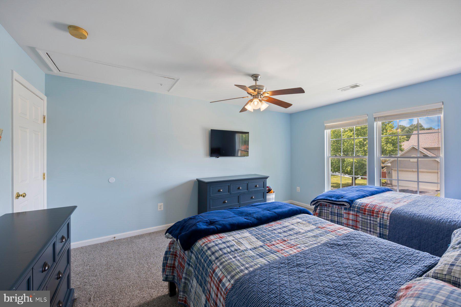 STONE MANOR - Residential