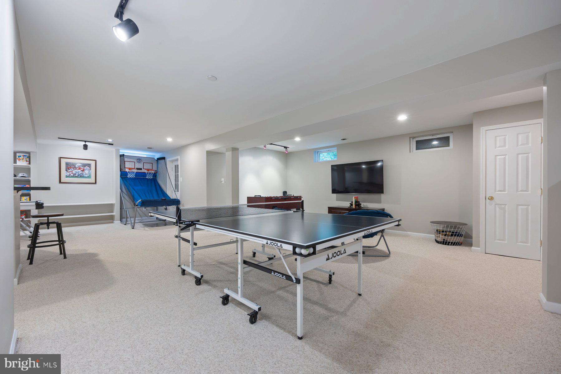 STONE MANOR - Residential