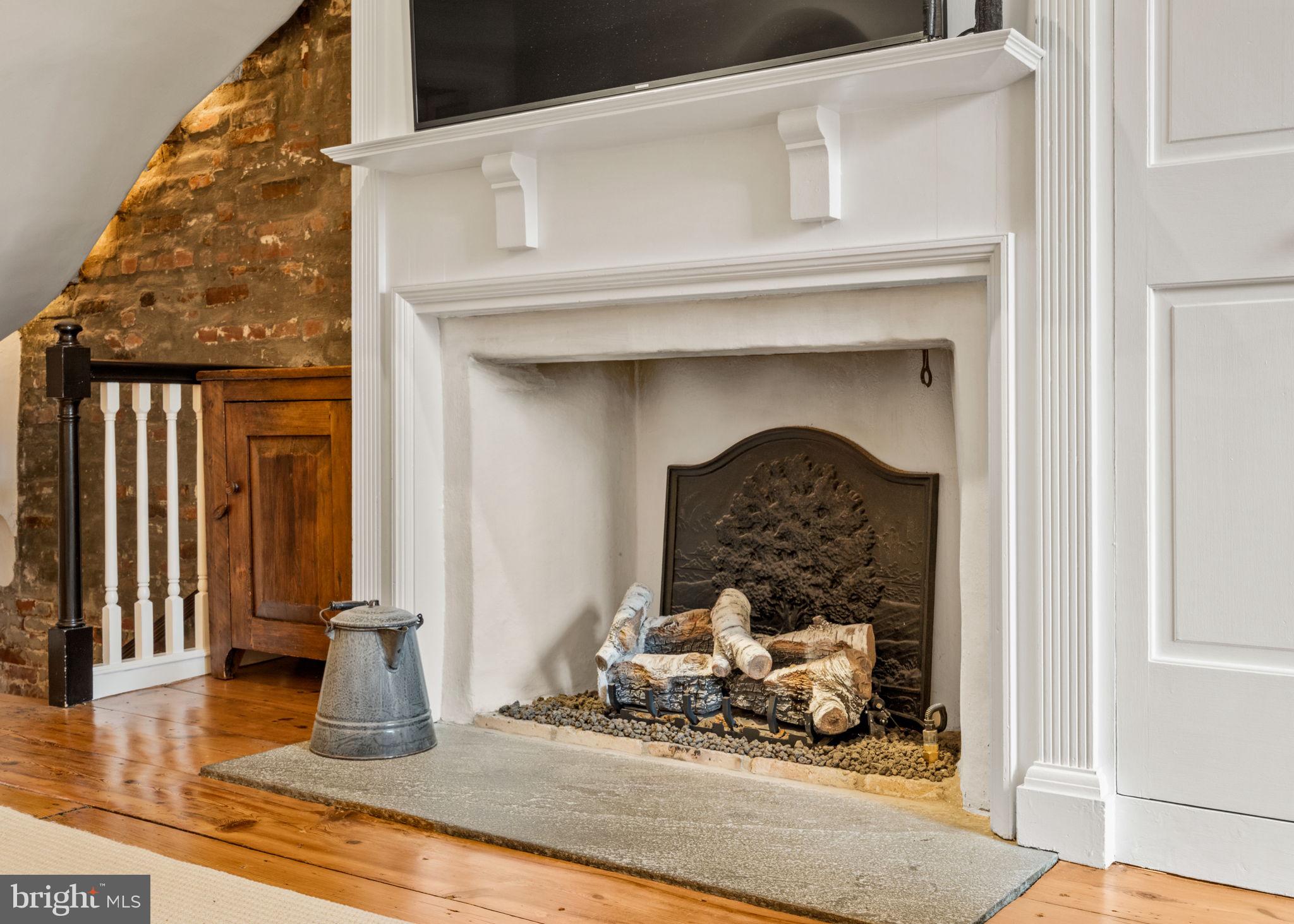 SOCIETY HILL - Residential