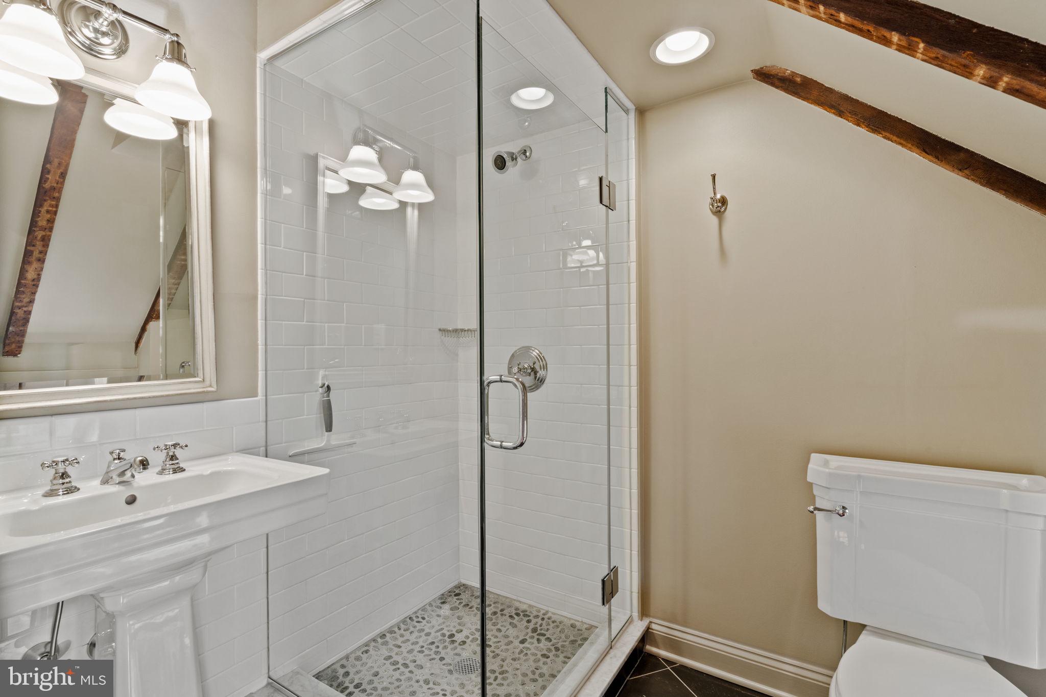 SOCIETY HILL - Residential