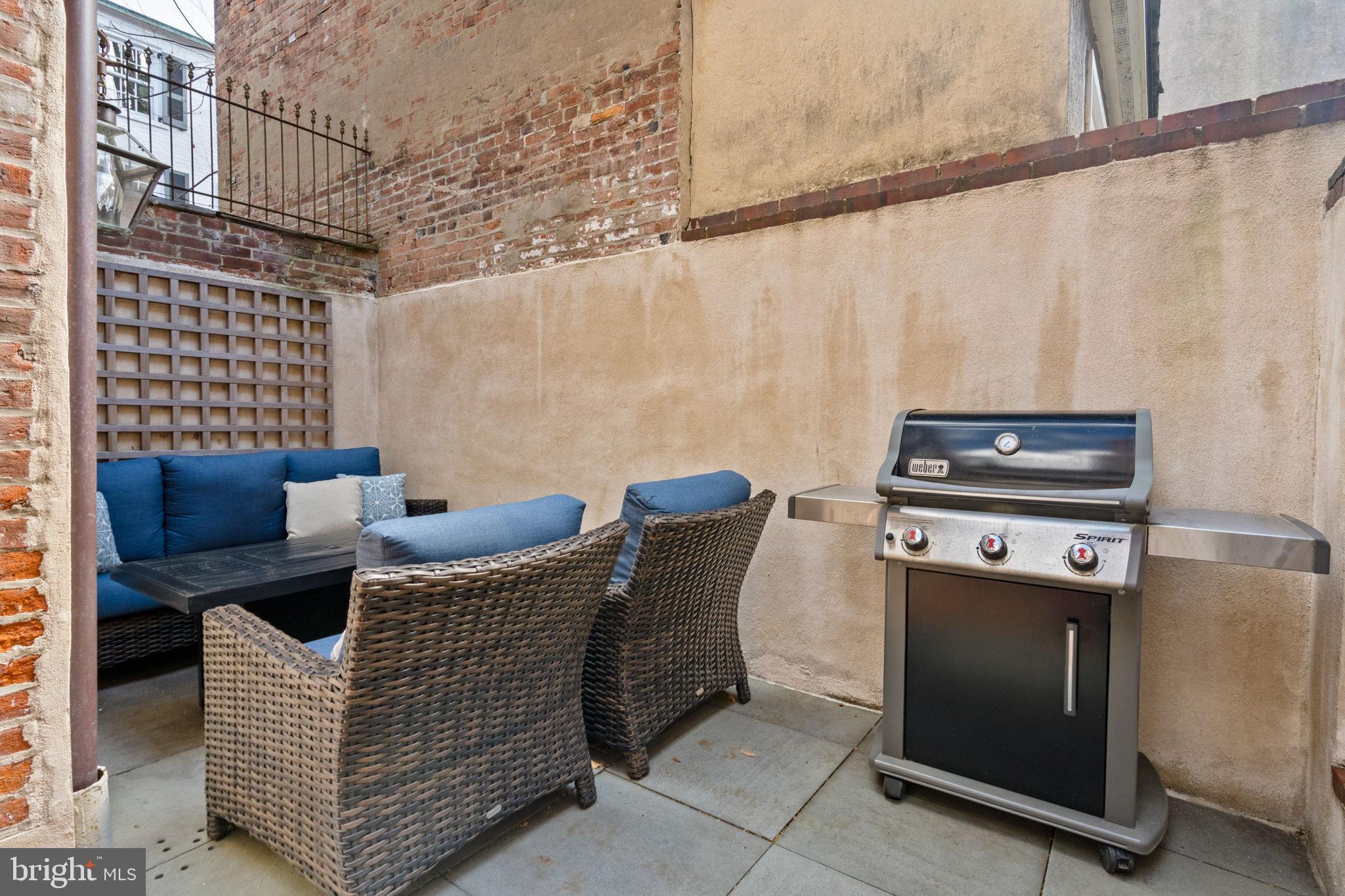 SOCIETY HILL - Residential