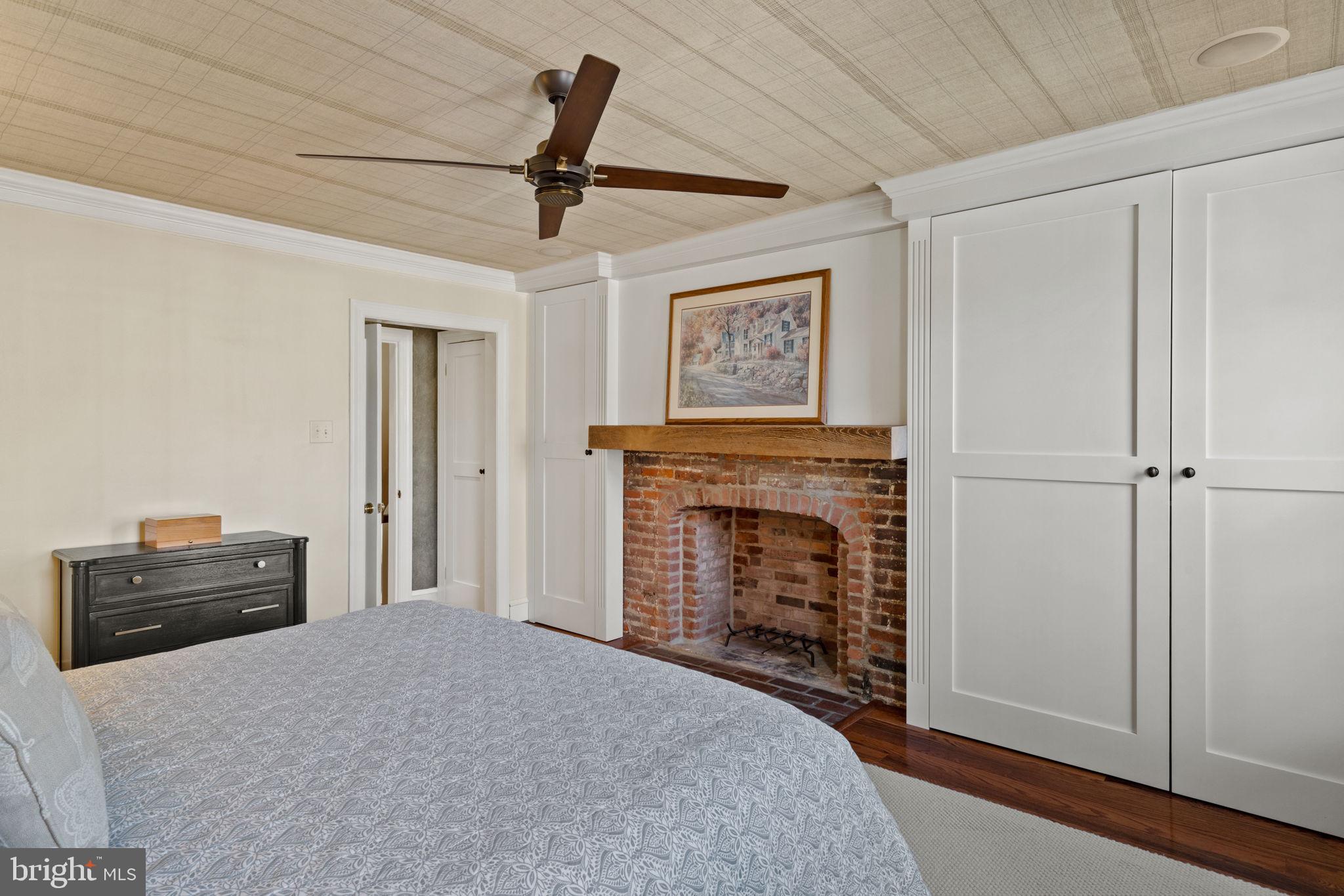 SOCIETY HILL - Residential