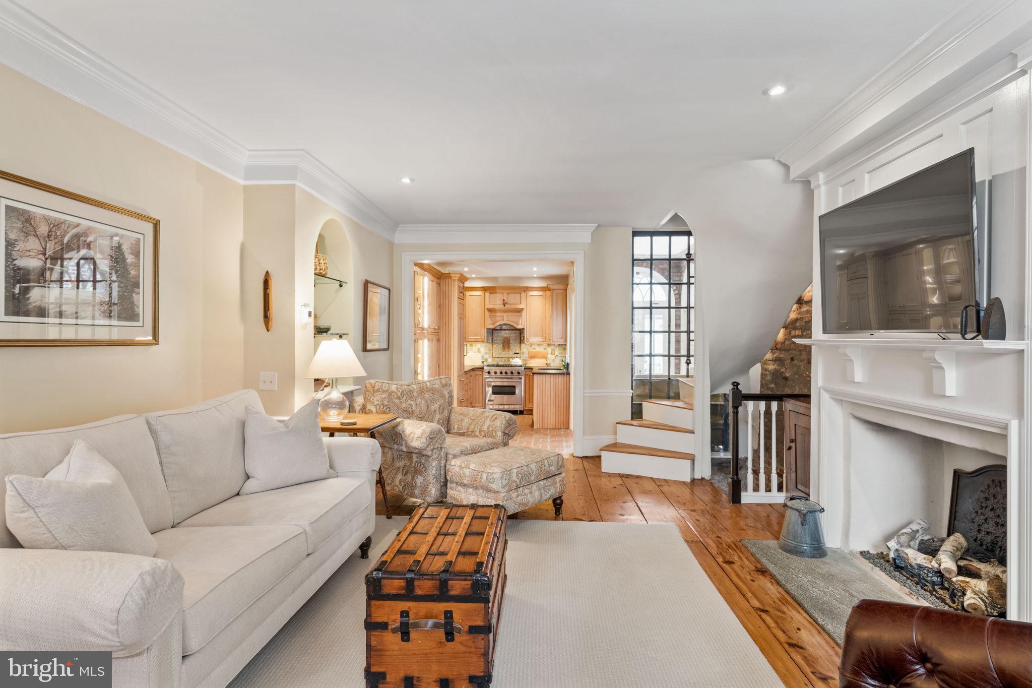 SOCIETY HILL - Residential