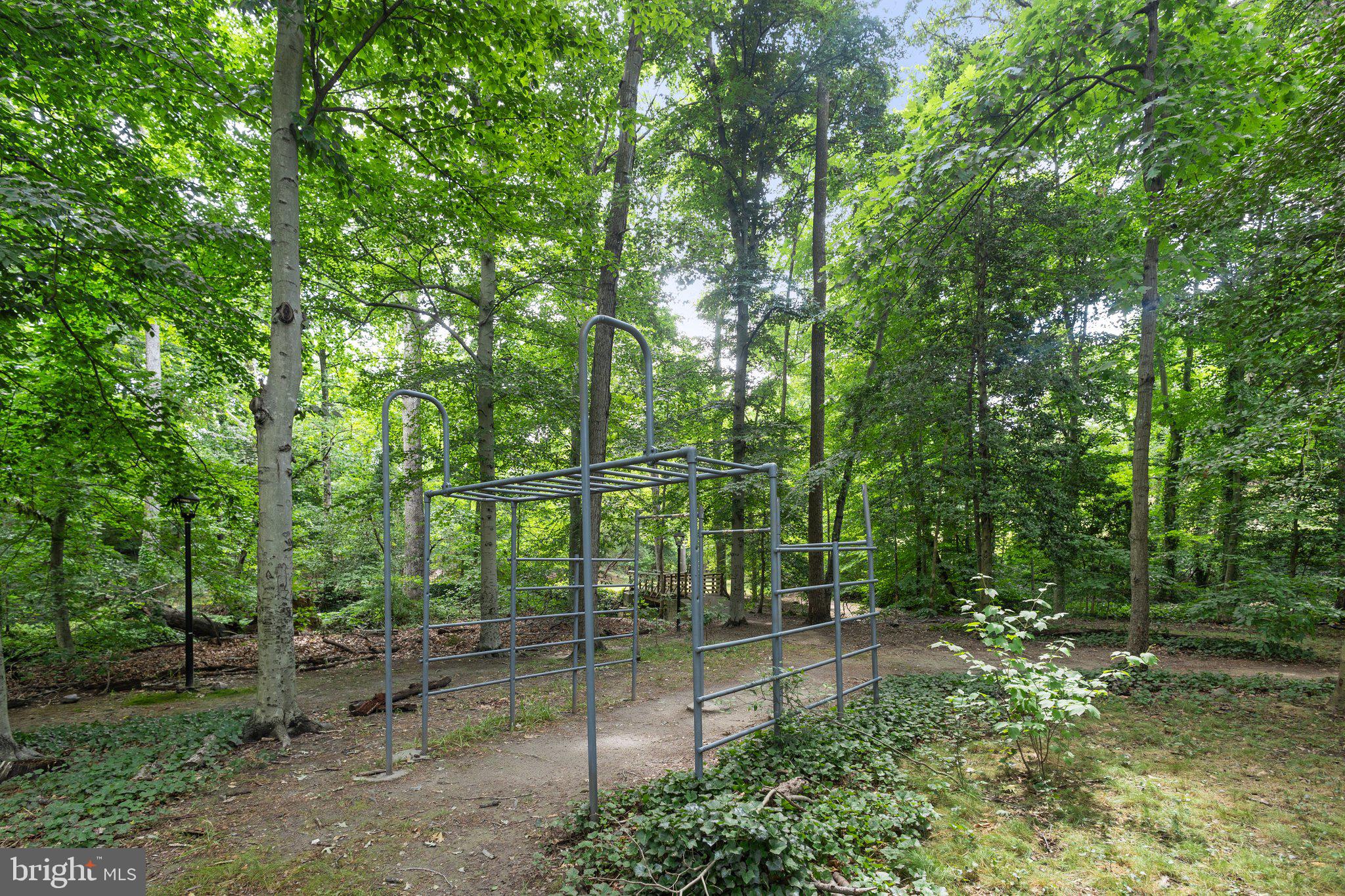 GREENWICH - Residential