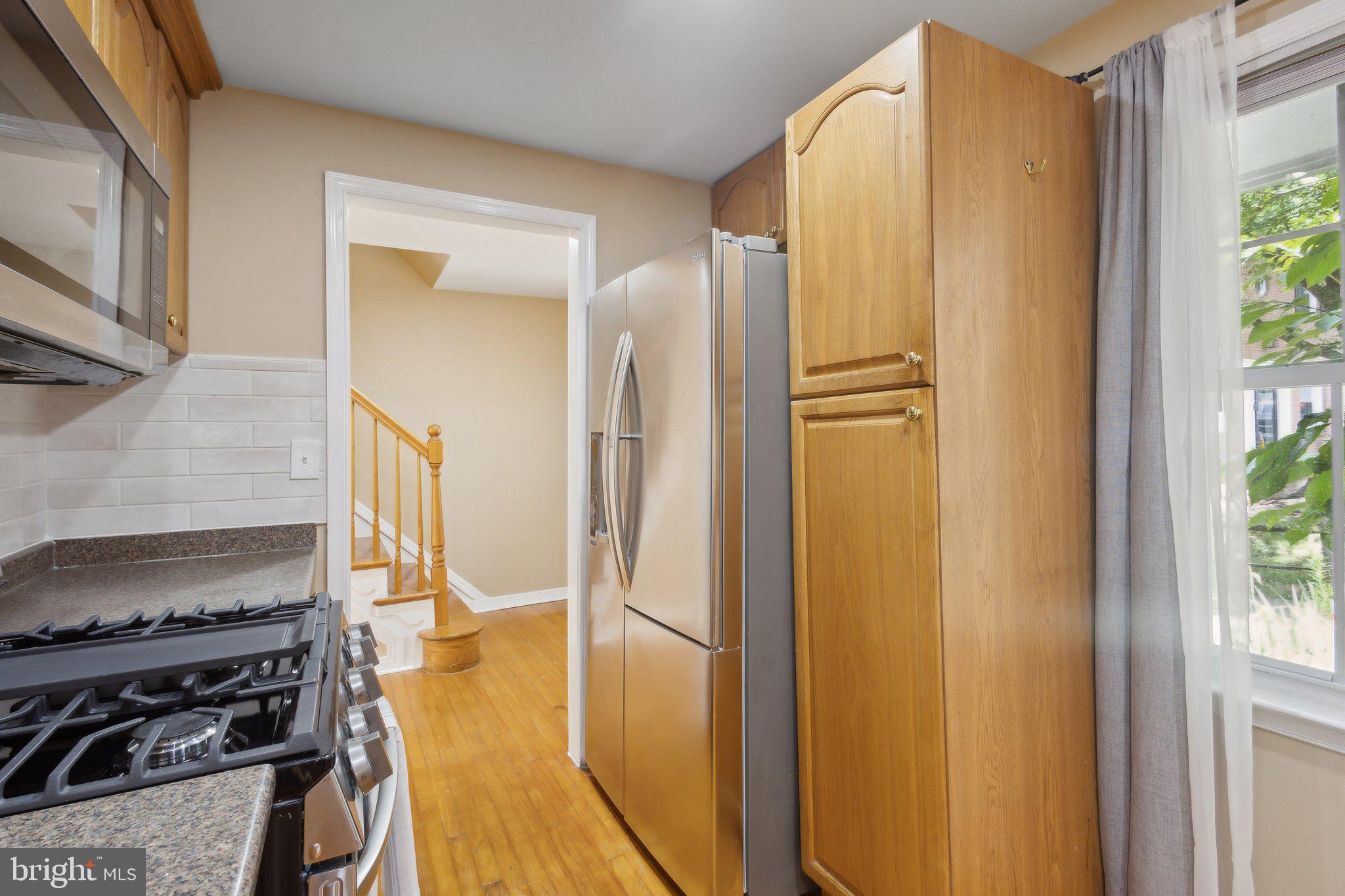 GREENWICH - Residential