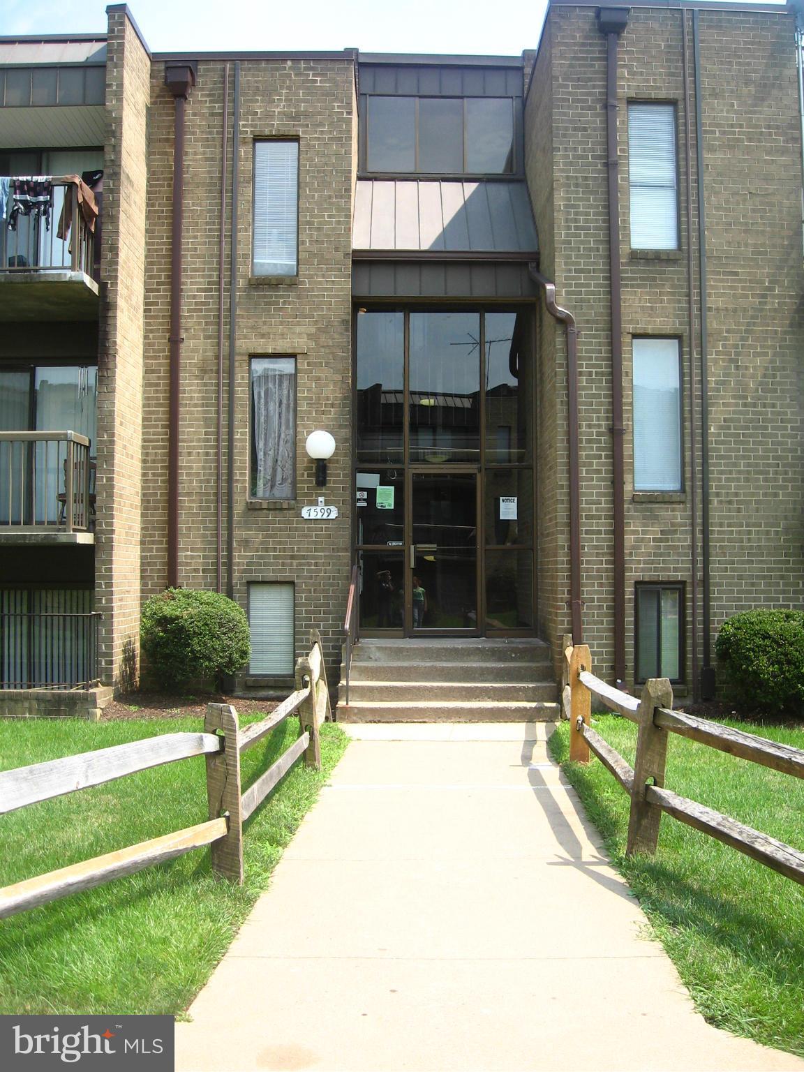 SUMMERTREE - Residential