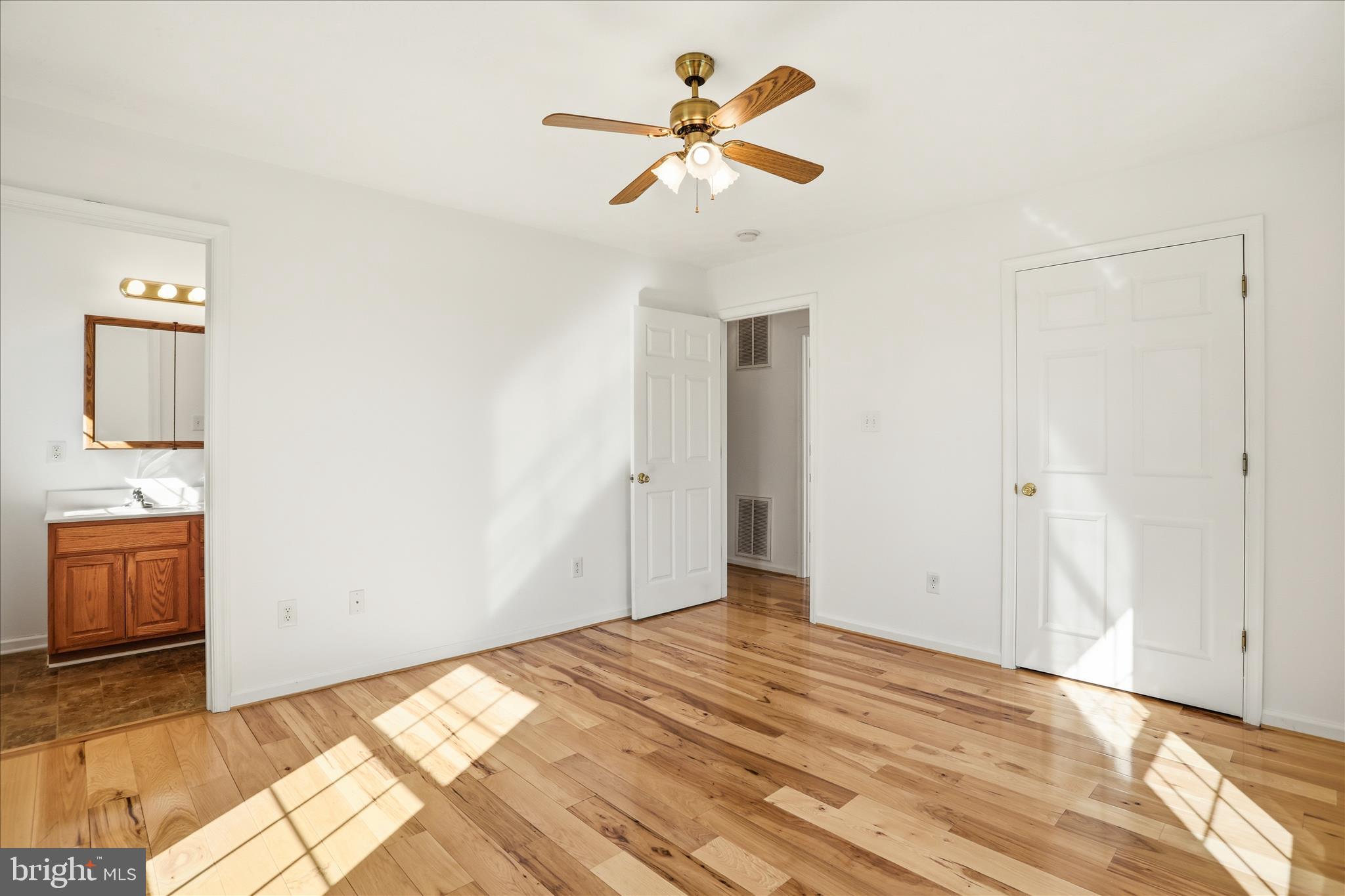 NORTH SUMMIT HEIGHTS - Residential