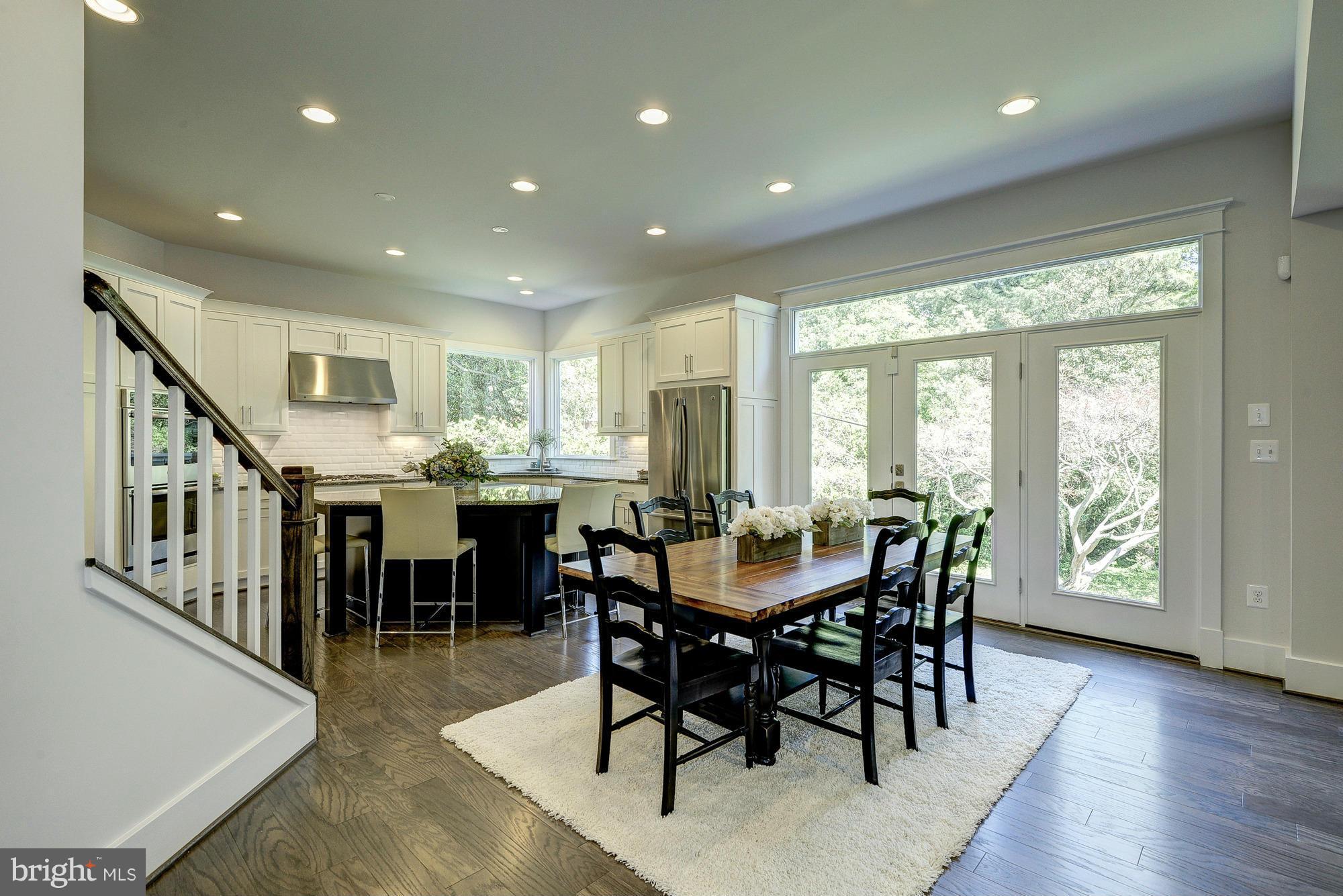 HILLWOOD - Residential