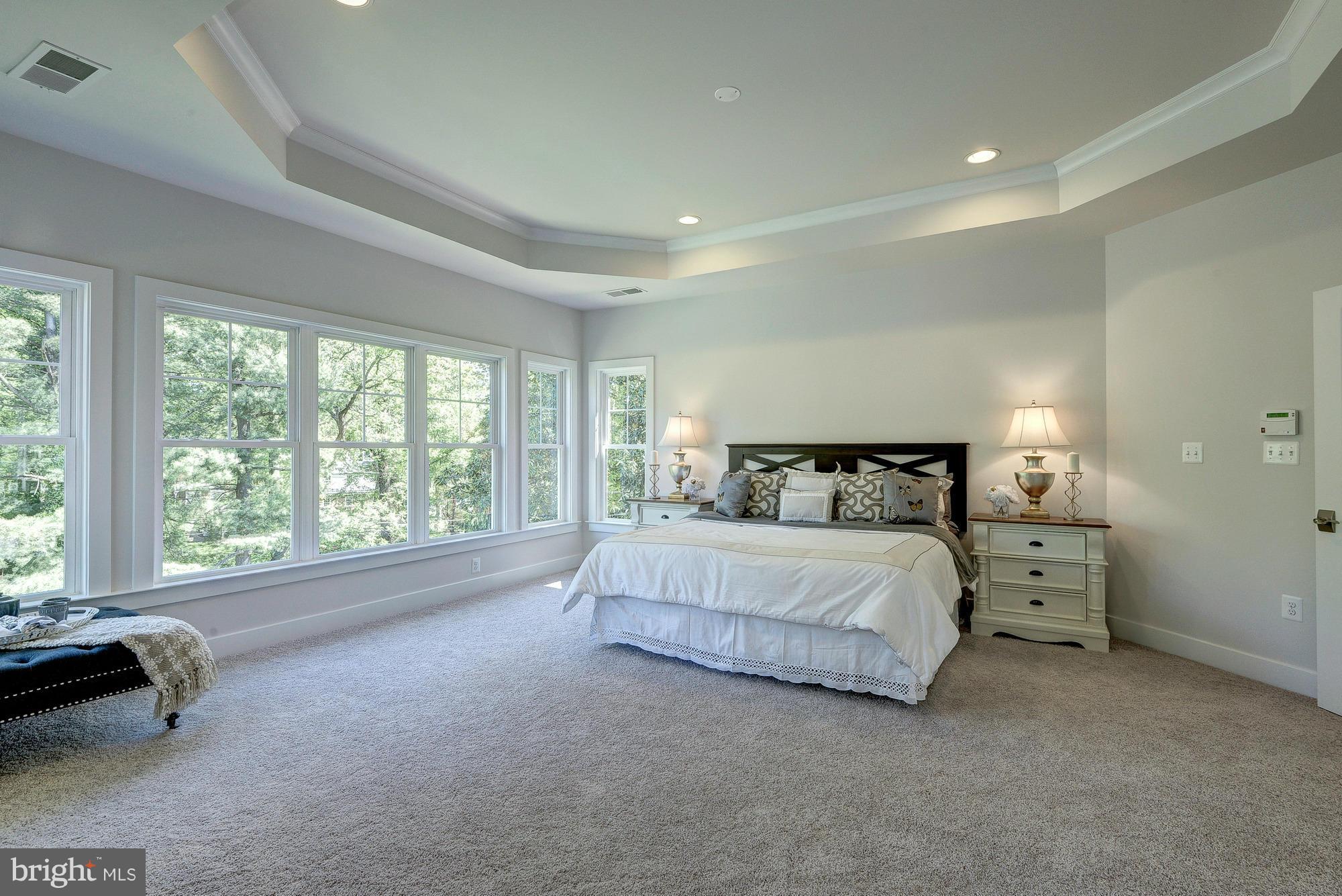 HILLWOOD - Residential
