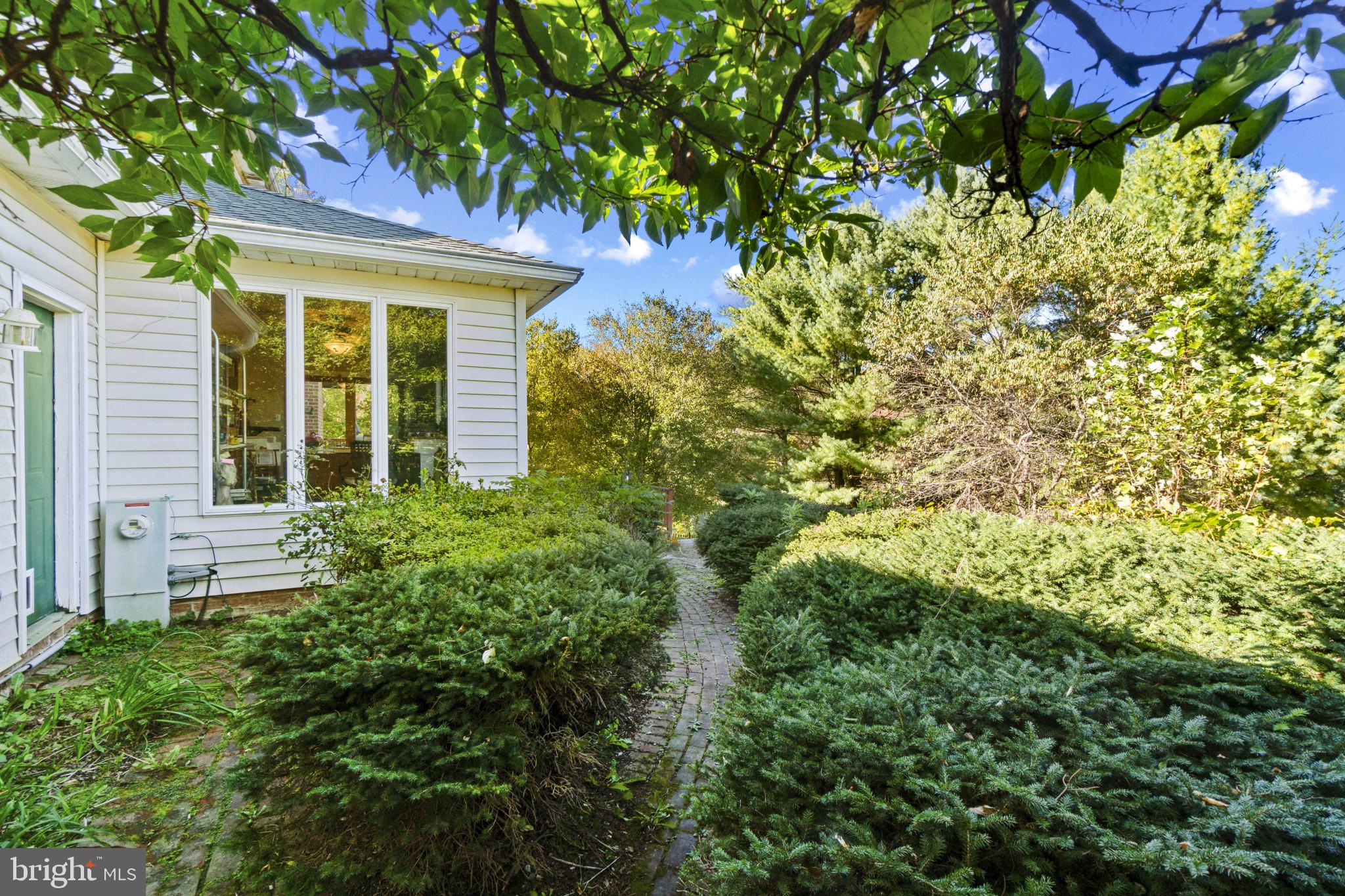 BERNOUDY FARMS - Residential