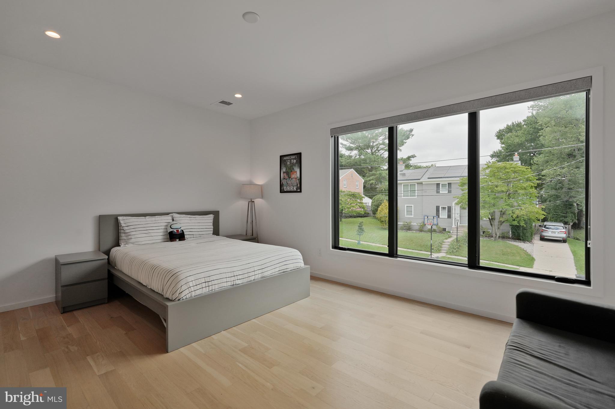 KENSINGTON ESTATES - Residential