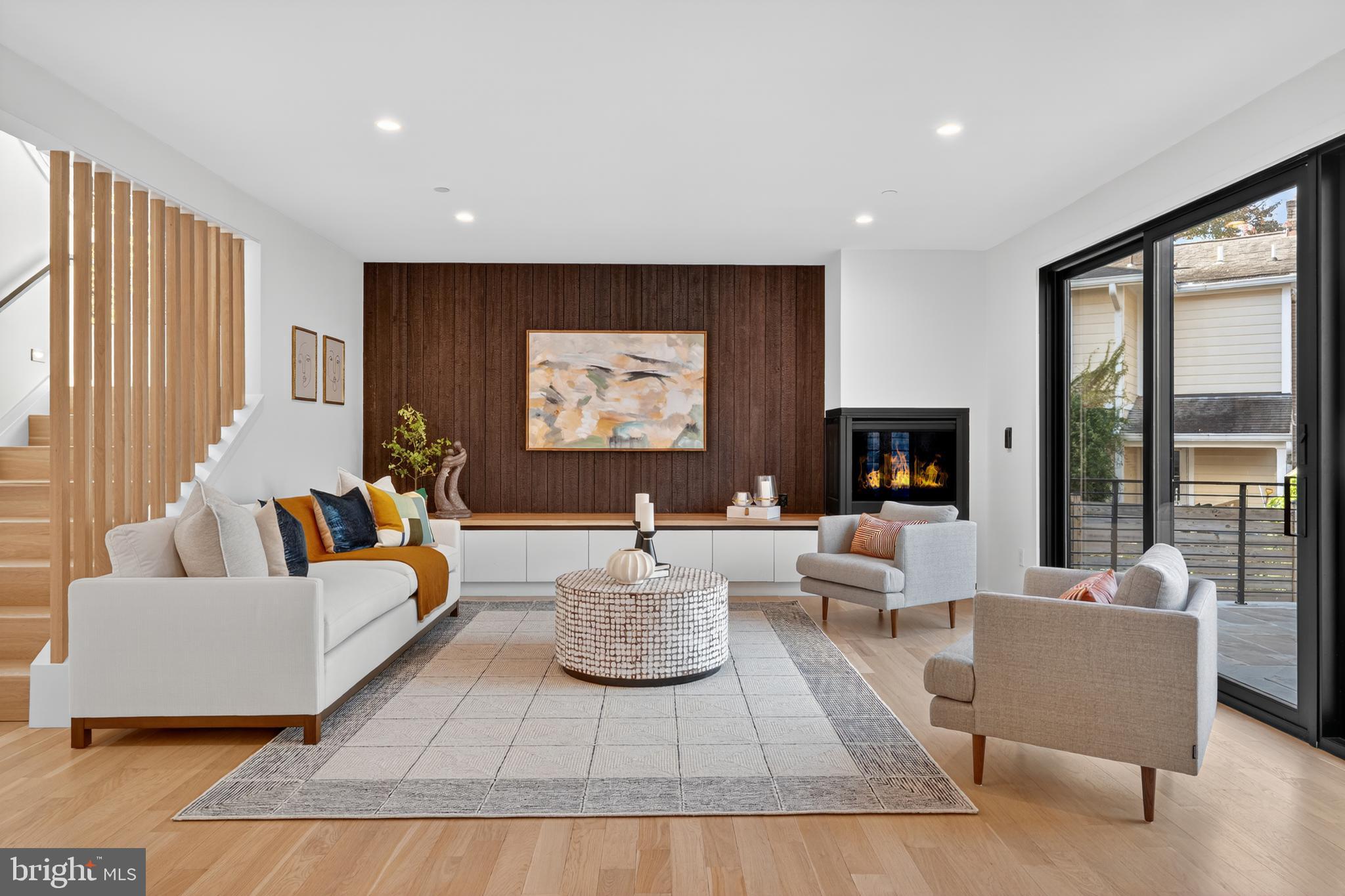 KENSINGTON ESTATES - Residential