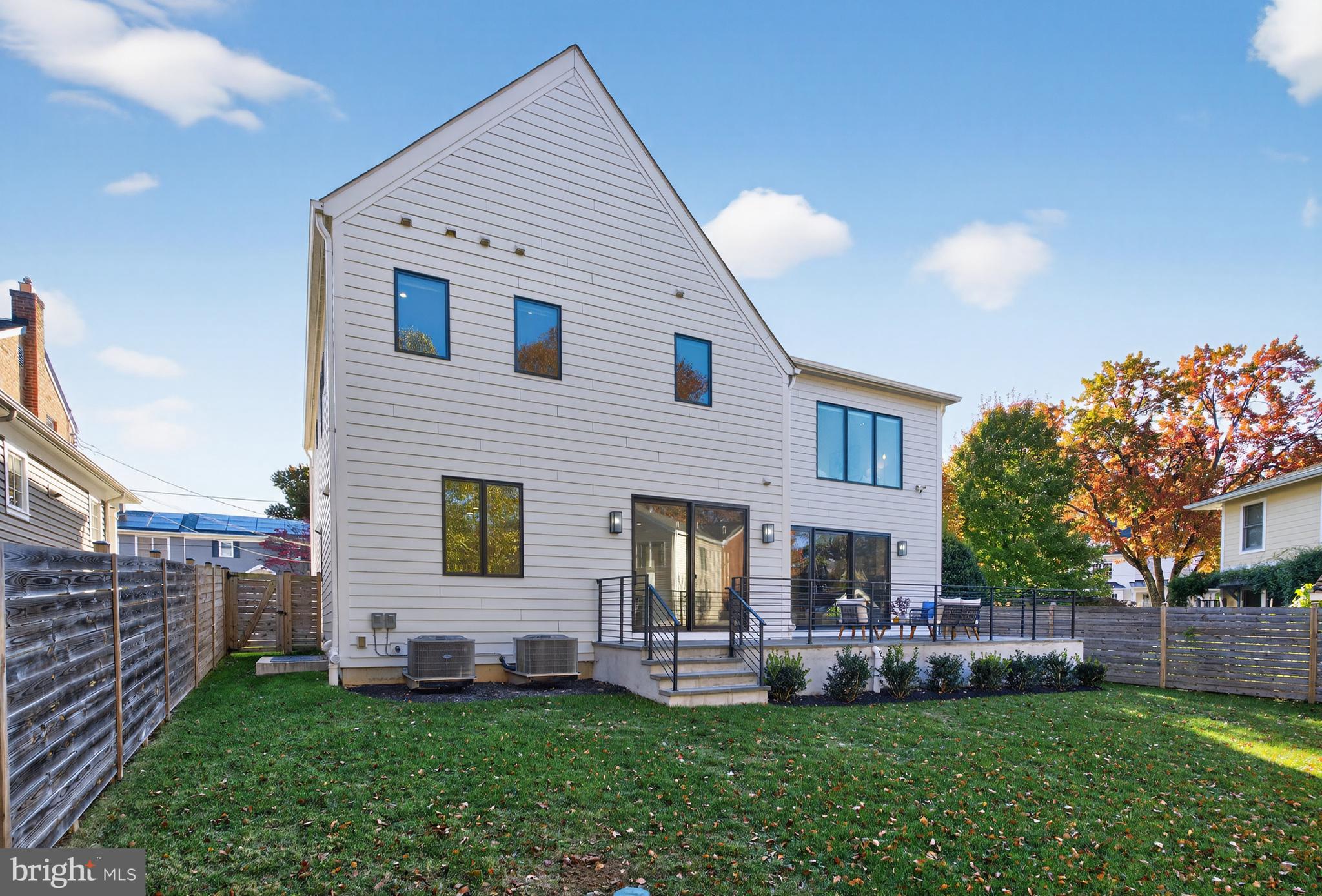 KENSINGTON ESTATES - Residential