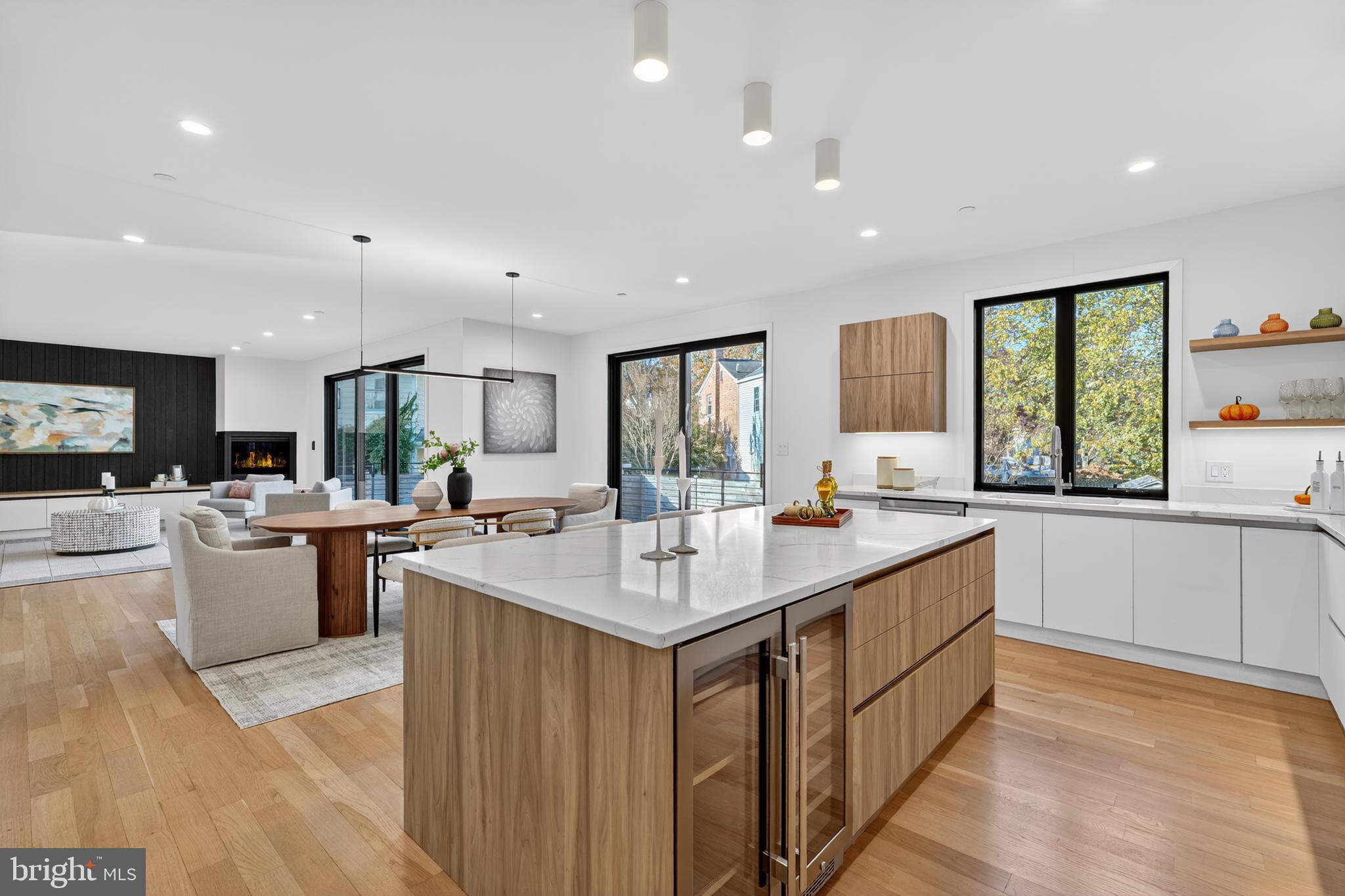 KENSINGTON ESTATES - Residential