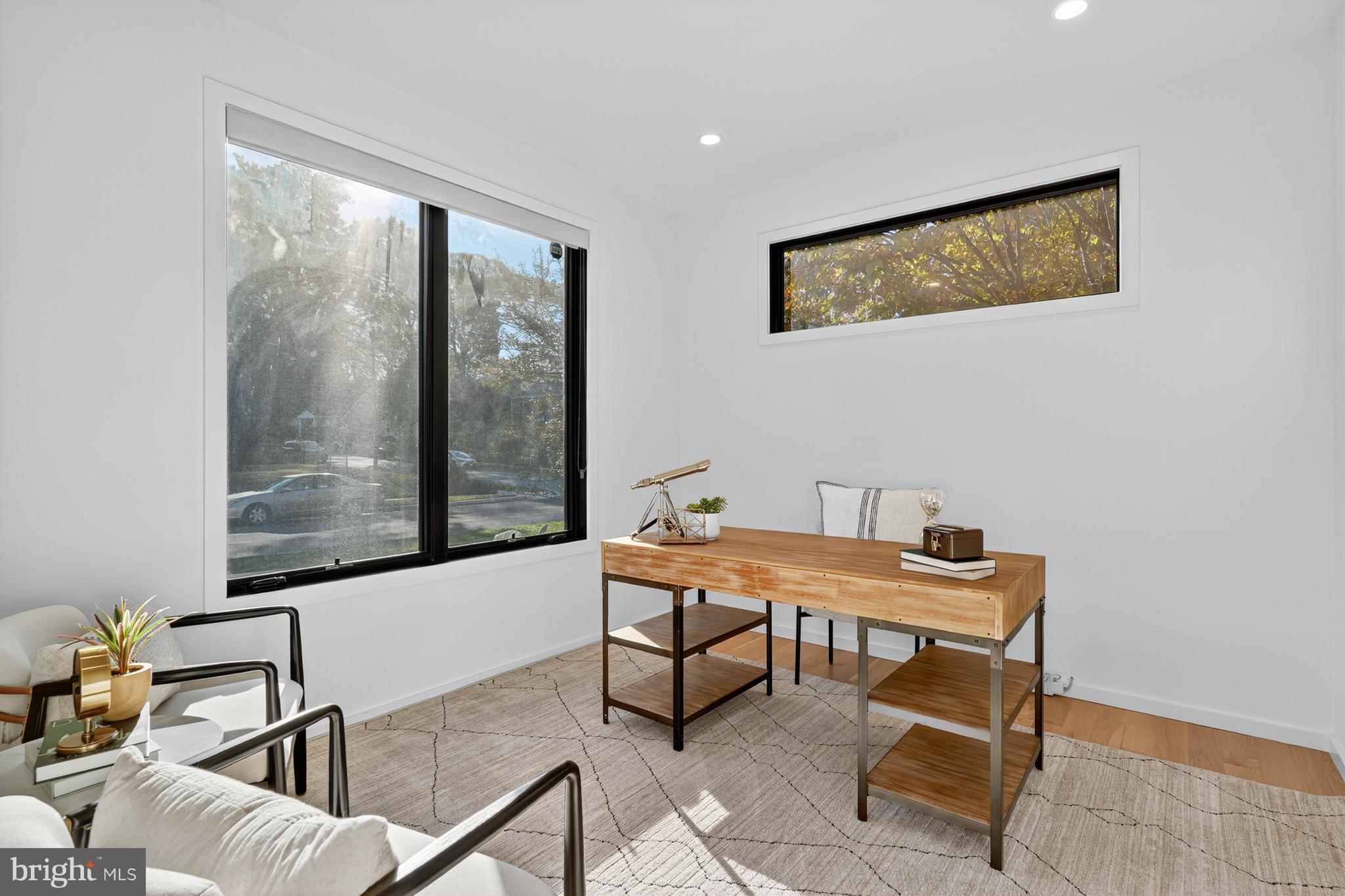 KENSINGTON ESTATES - Residential