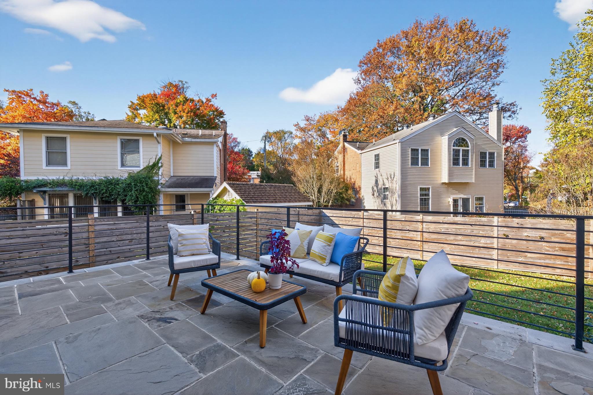 KENSINGTON ESTATES - Residential