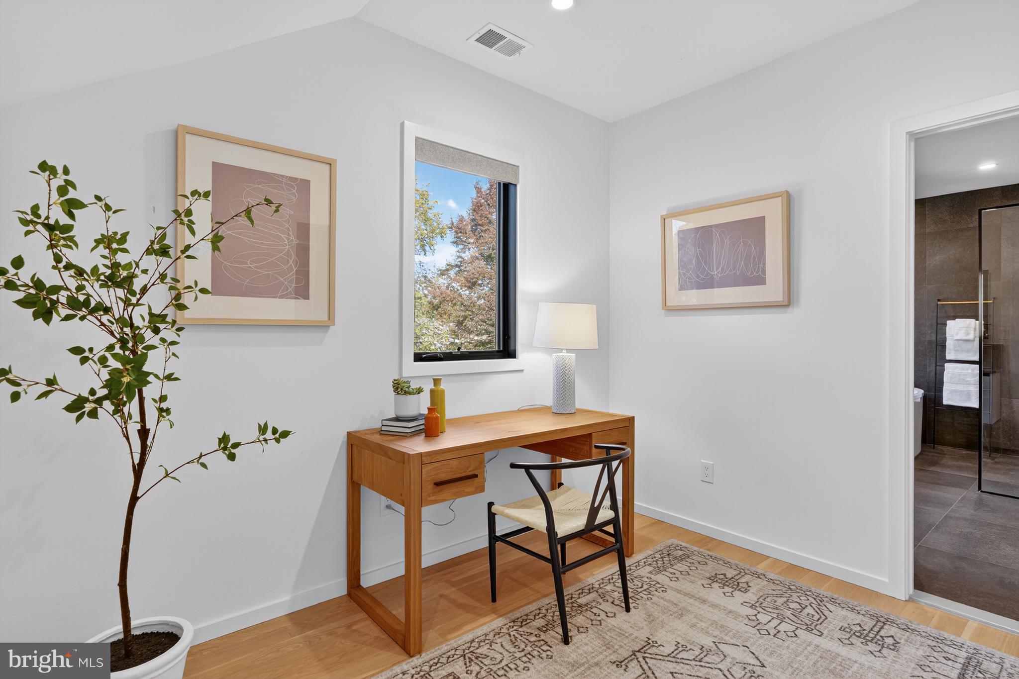 KENSINGTON ESTATES - Residential