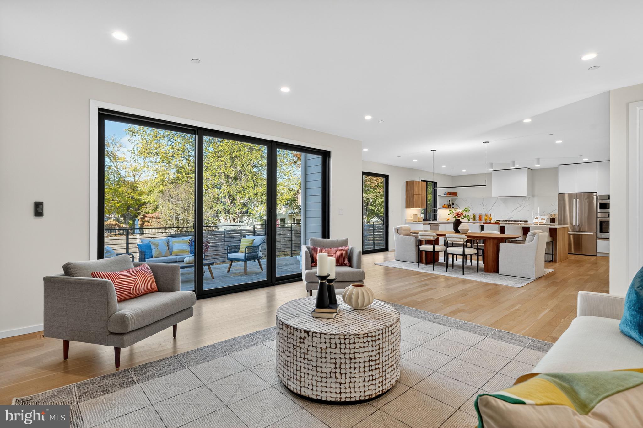 KENSINGTON ESTATES - Residential