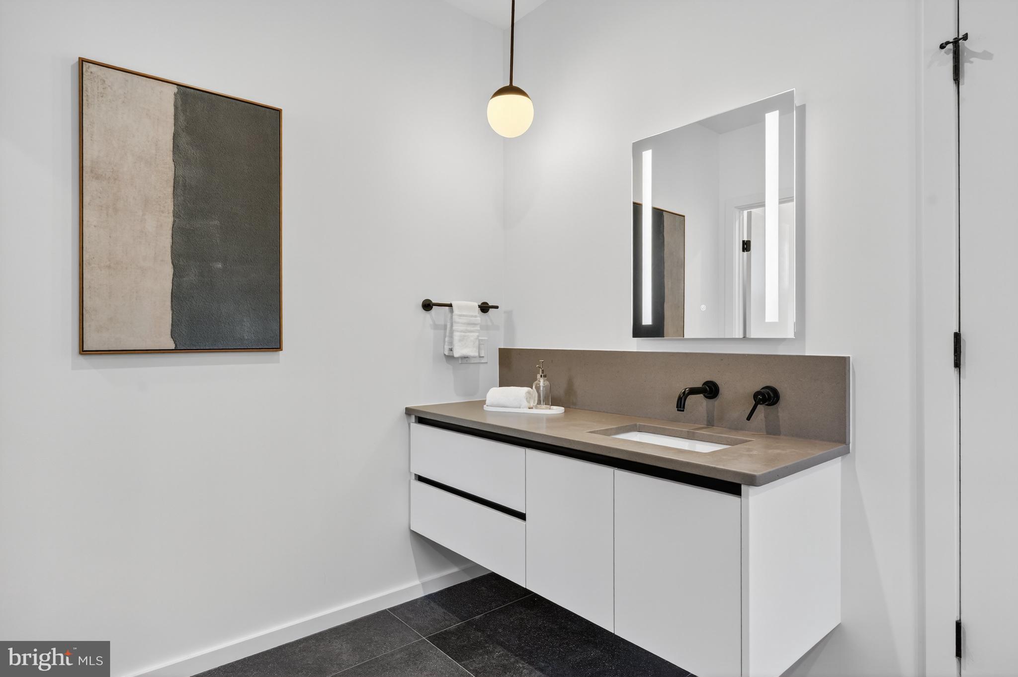 KENSINGTON ESTATES - Residential