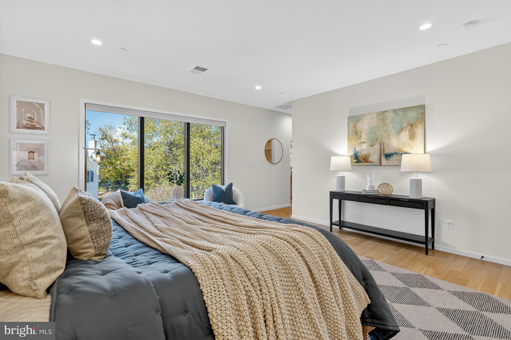 KENSINGTON ESTATES - Residential