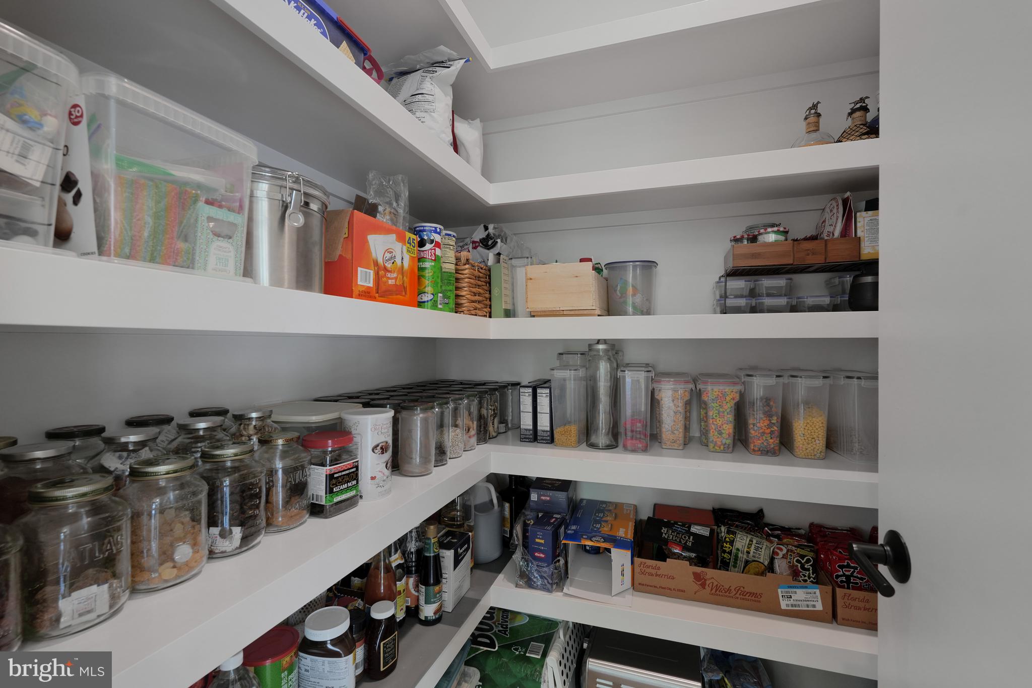 KENSINGTON ESTATES - Residential