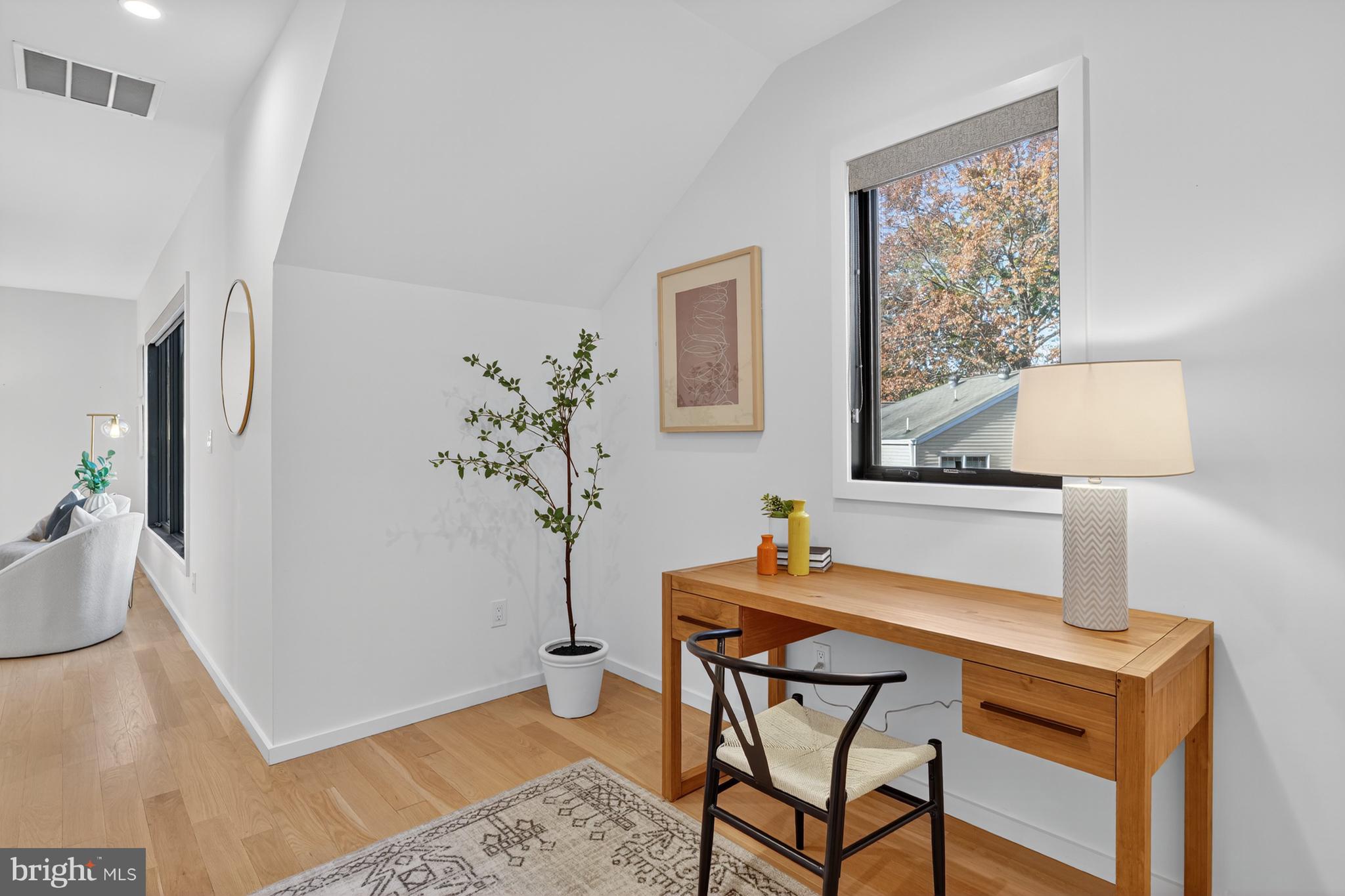 KENSINGTON ESTATES - Residential