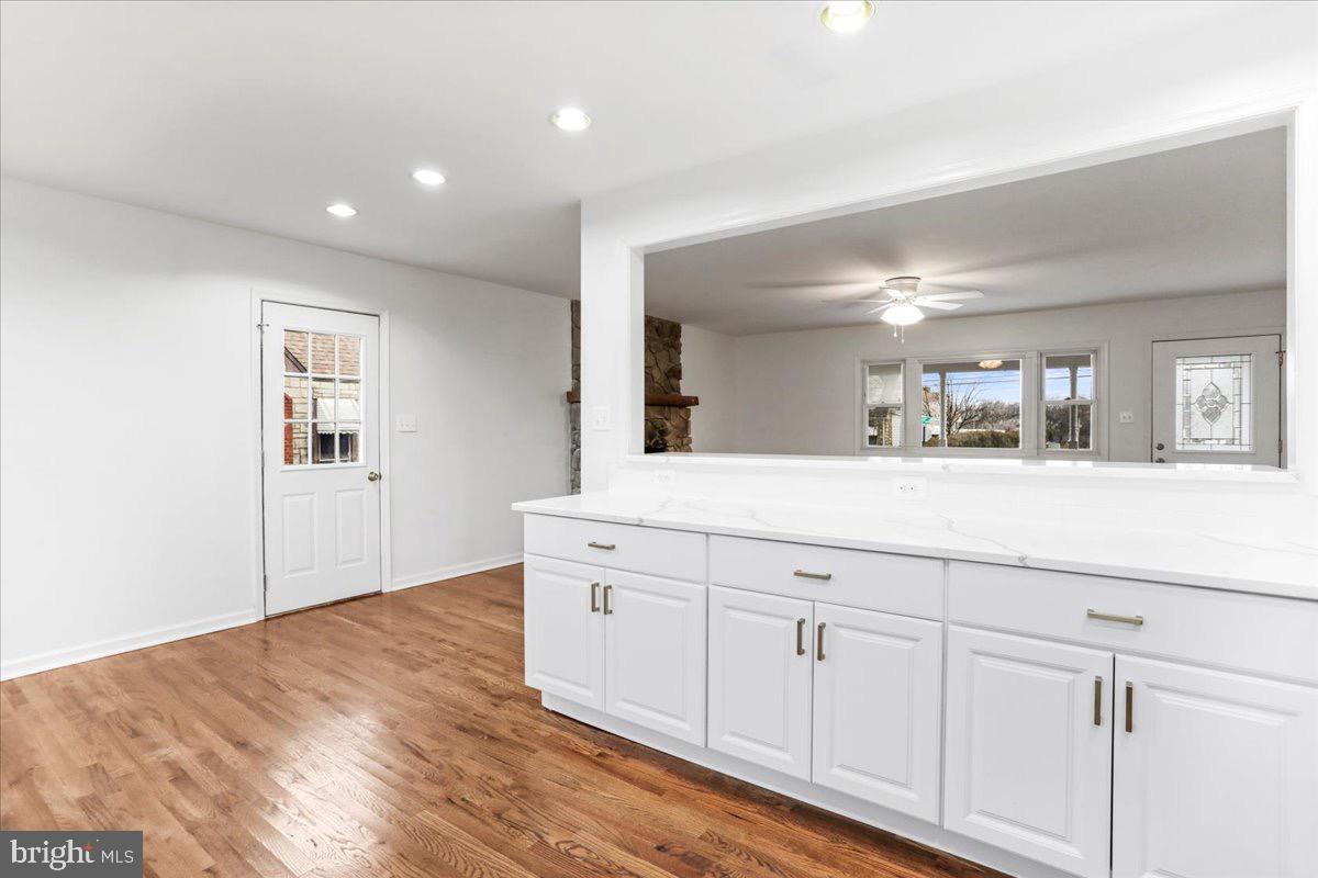 NORTH RIVER TOWN - Residential