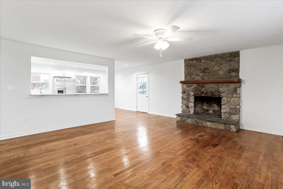 NORTH RIVER TOWN - Residential