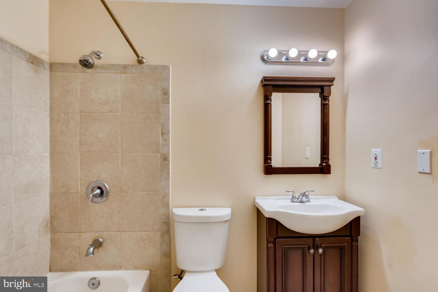 VILLAGE OF PAWNEE - Residential