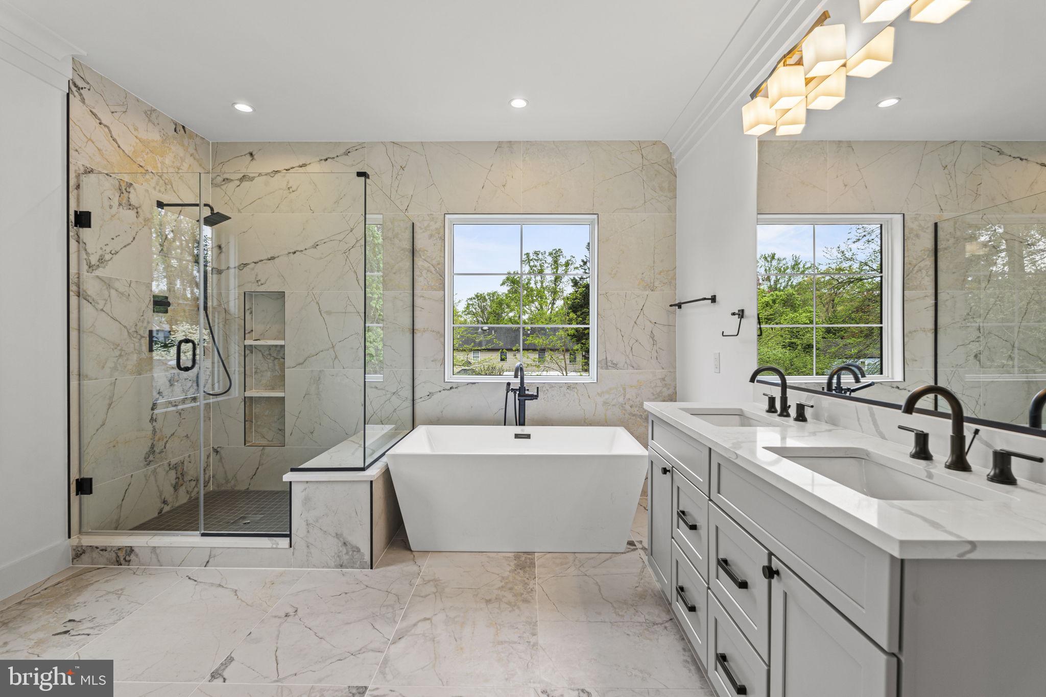 NORTH KENSINGTON - Residential