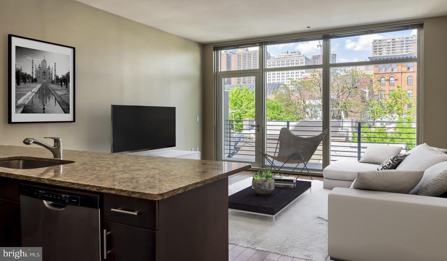 521 S BROAD STREET 303