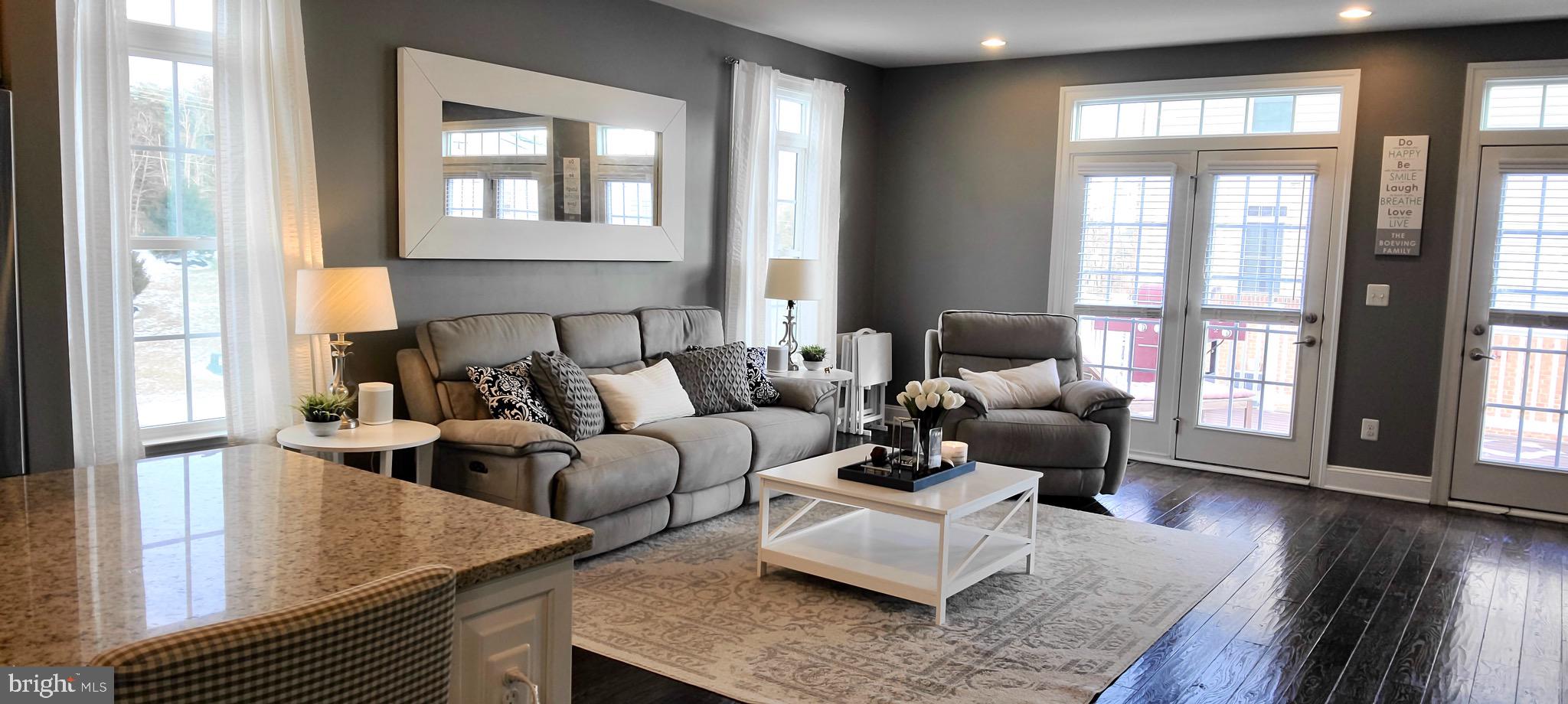 SEVEN HILLS - Residential