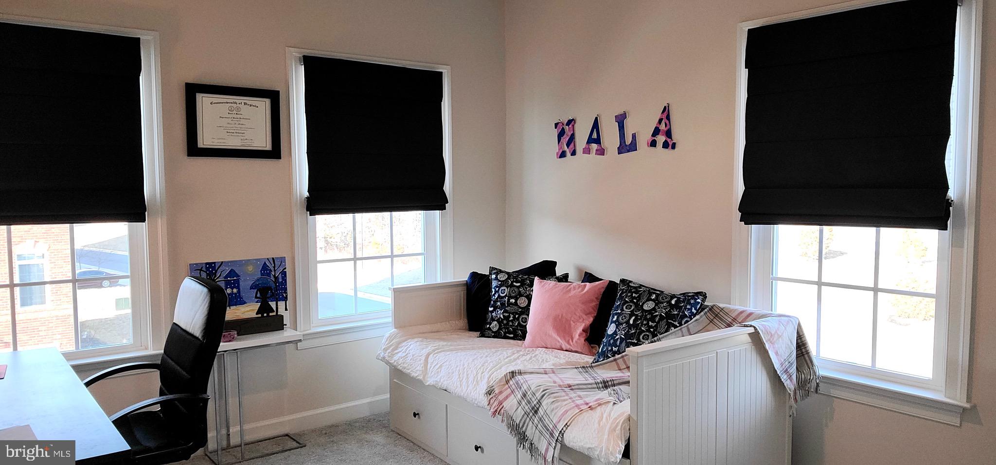 SEVEN HILLS - Residential