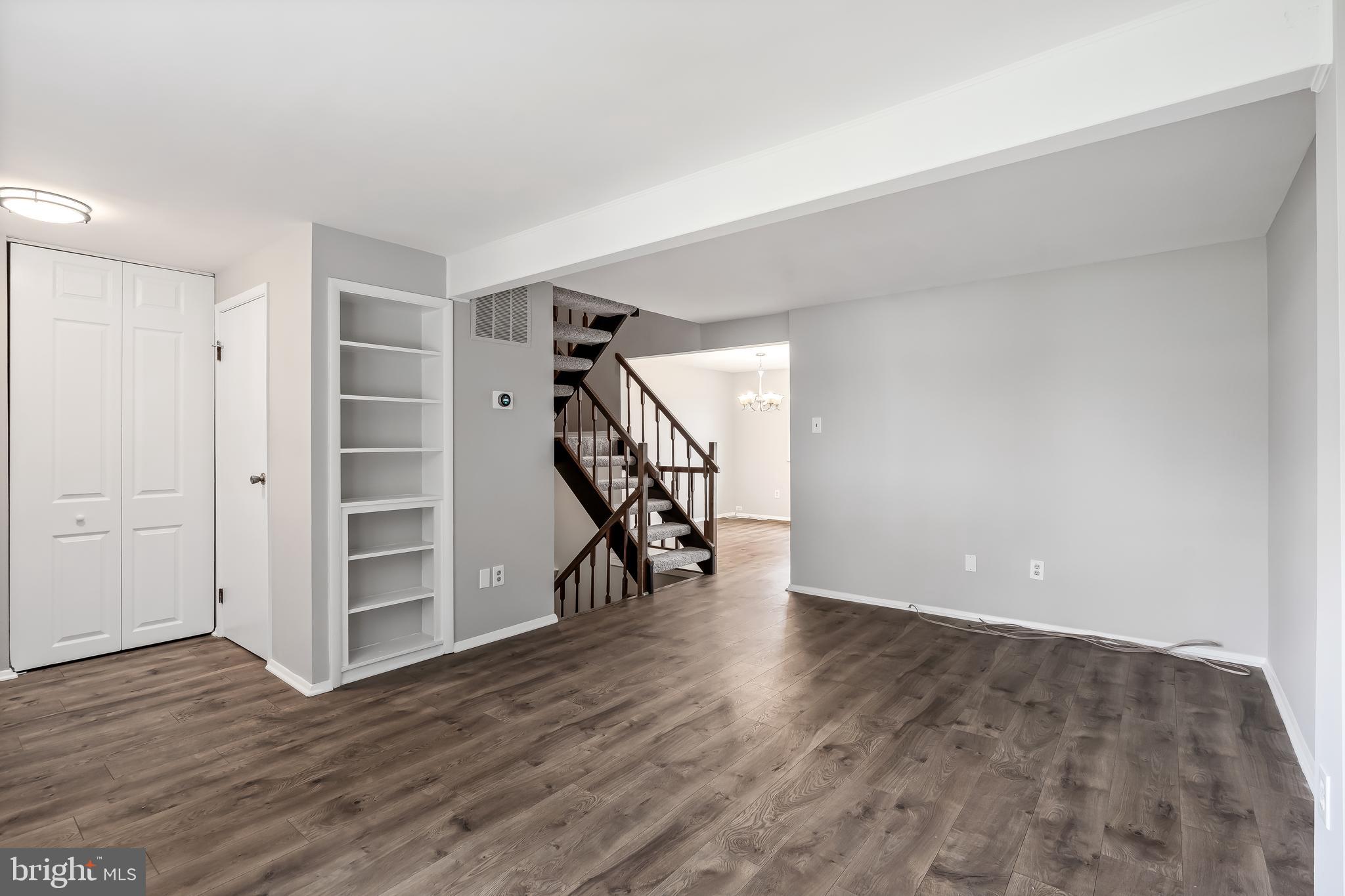 NEWINGTON FOREST - Residential