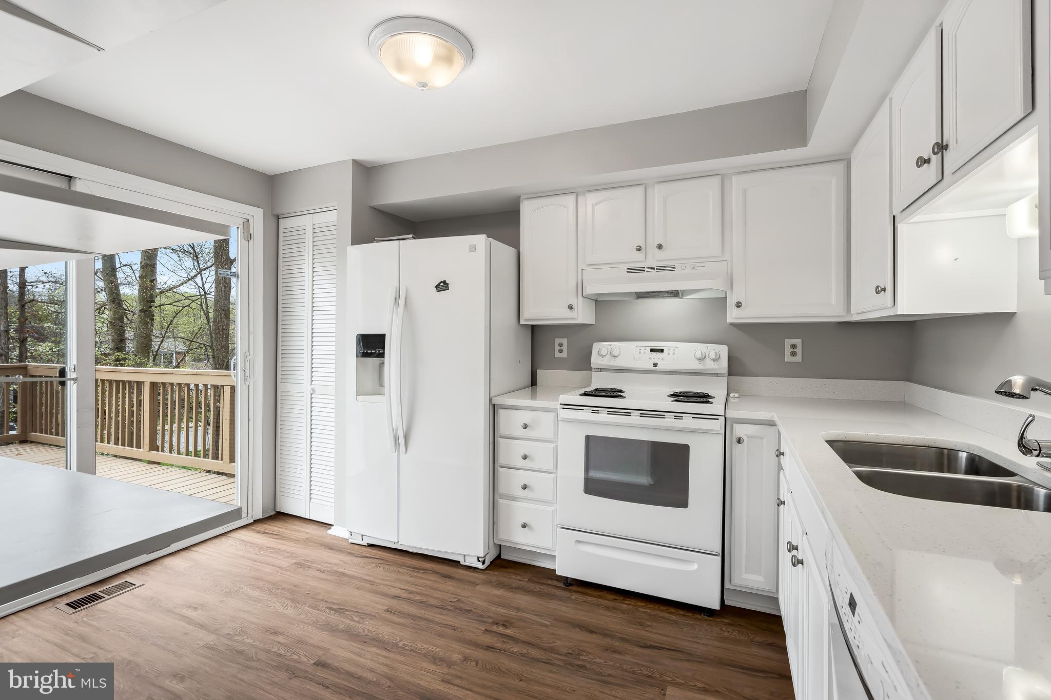 NEWINGTON FOREST - Residential