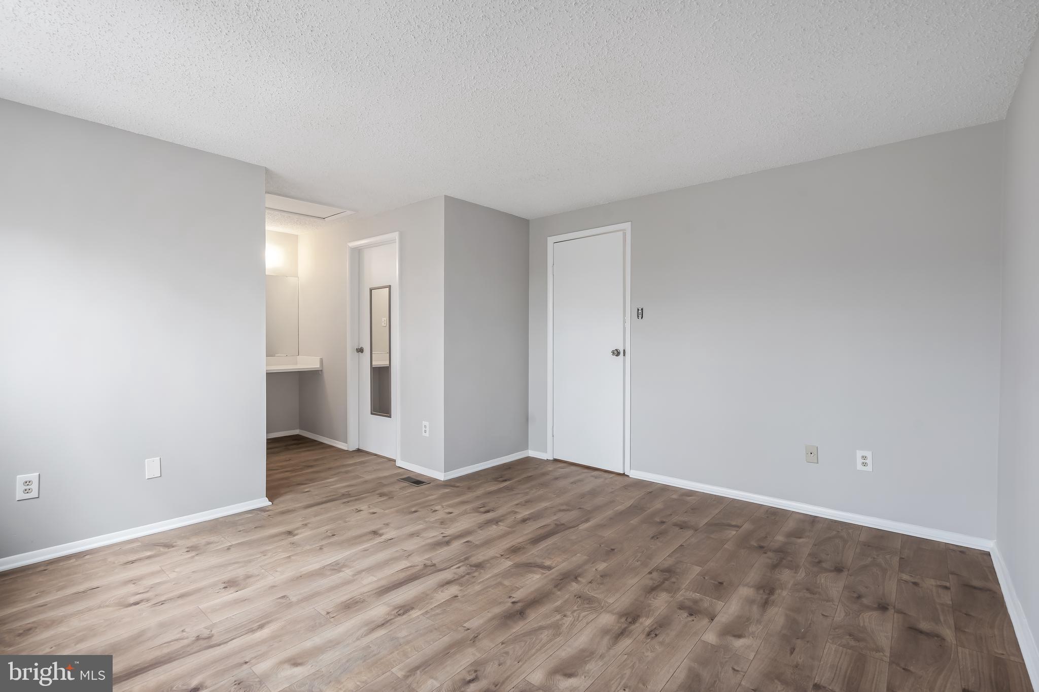 NEWINGTON FOREST - Residential