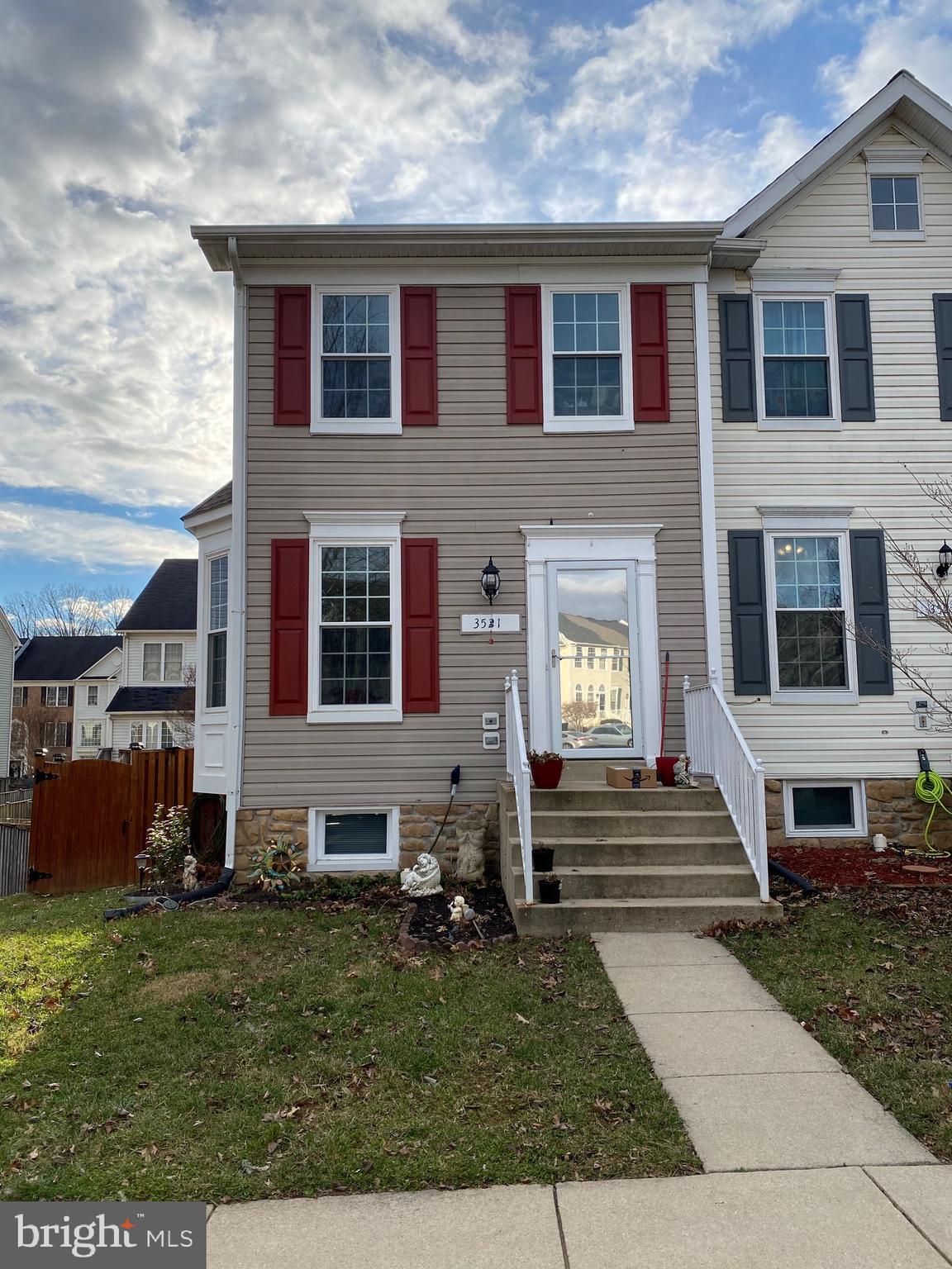 PRINCE WILLIAM COMMONS - Residential Lease