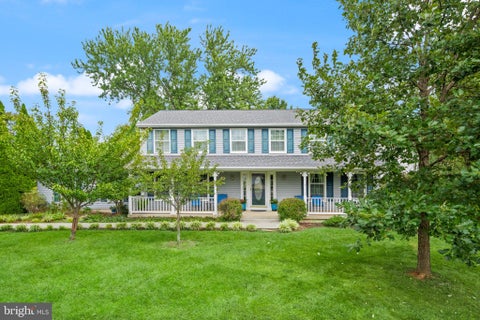 Photo of 12511 Thunder Chase Drive, RESTON, VA 20191 (MLS # VAFX2342064)