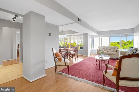 Photo of 5340 Holmes Run Parkway #510, ALEXANDRIA, VA 22304 (MLS # VAAX2058554)