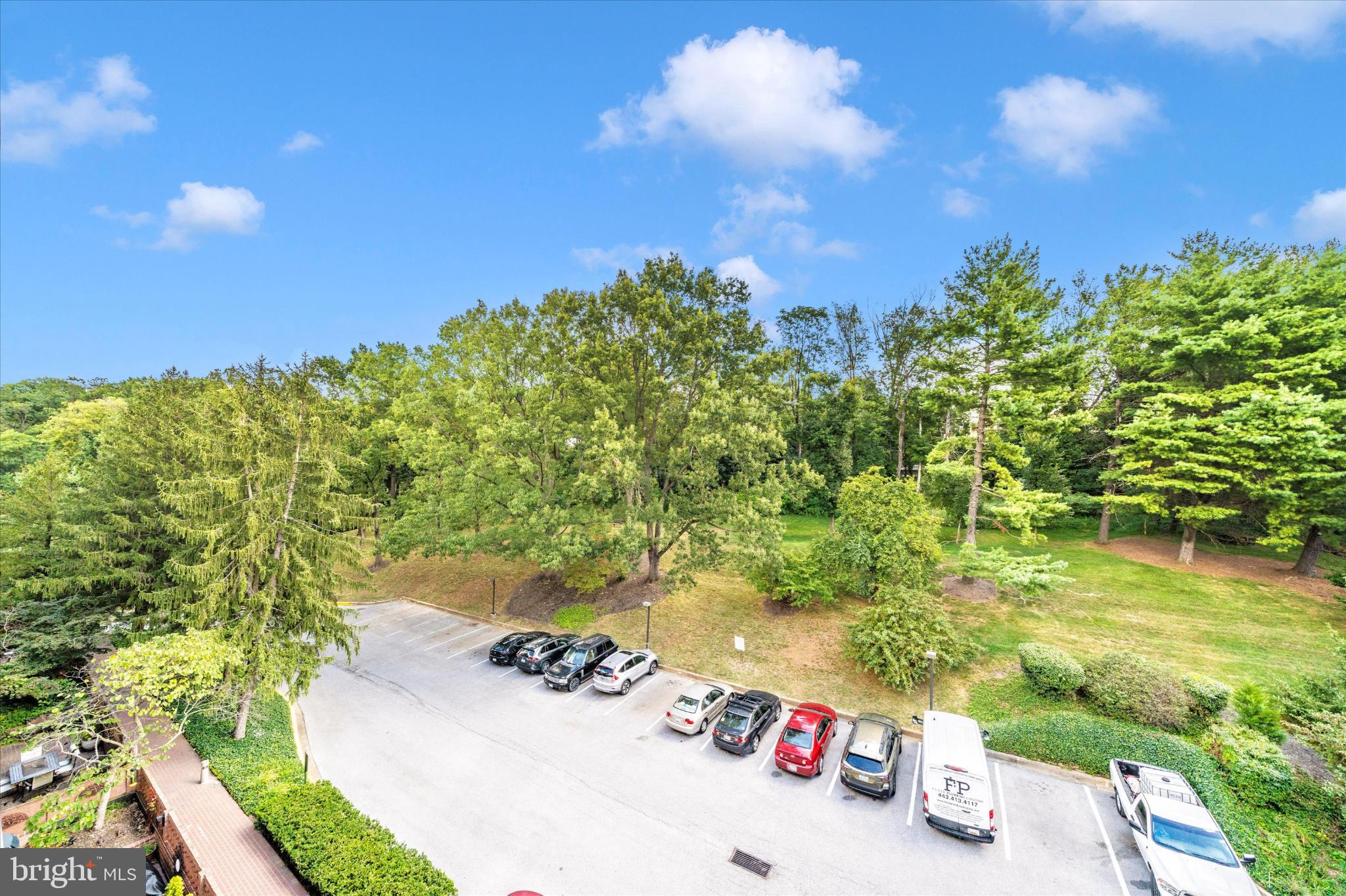 ROLAND PARK - Residential