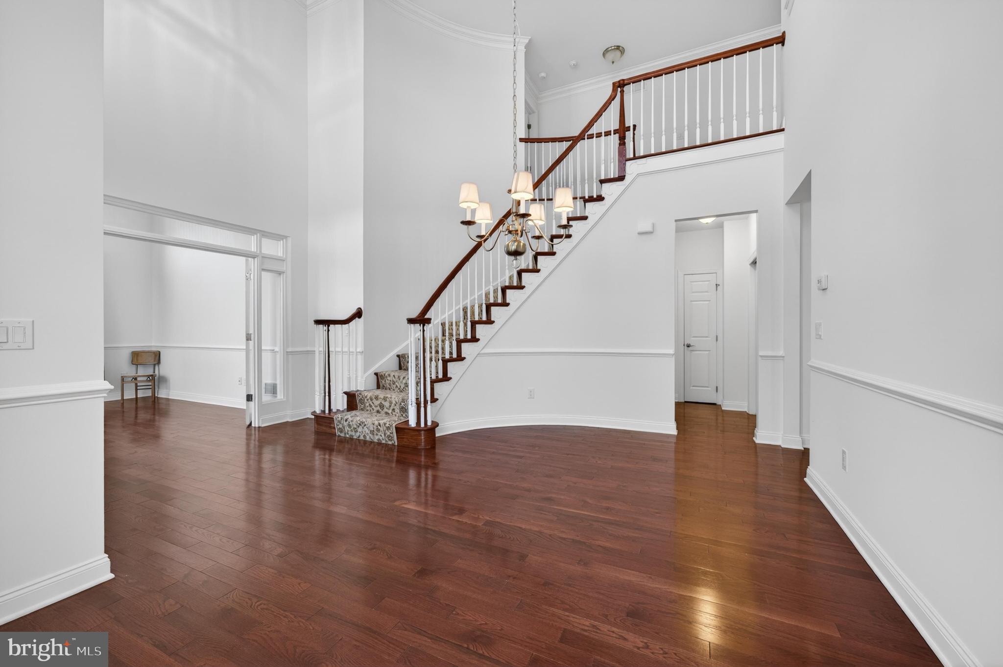 304 DYE WAY