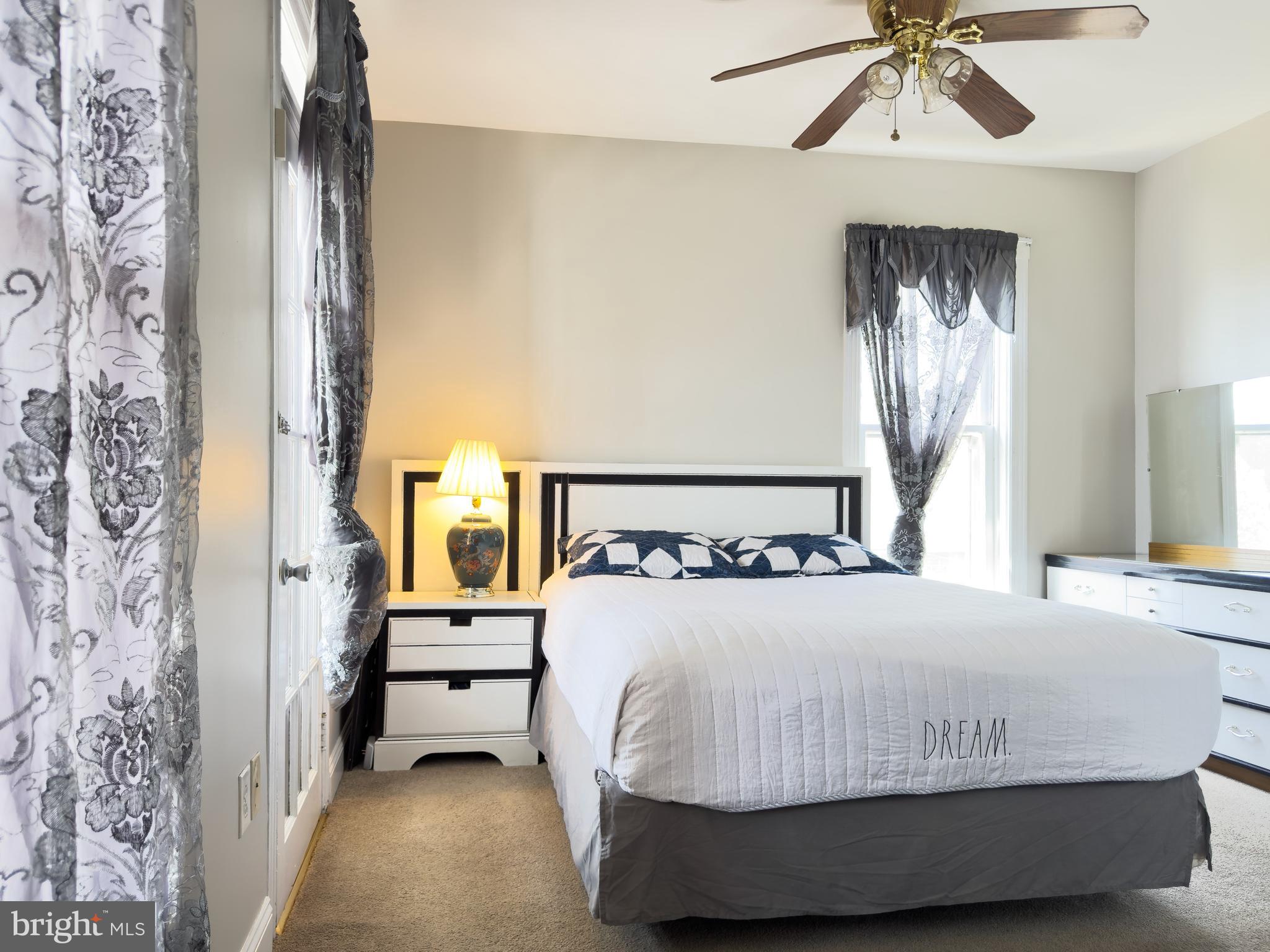 HAGERSTOWN - Residential