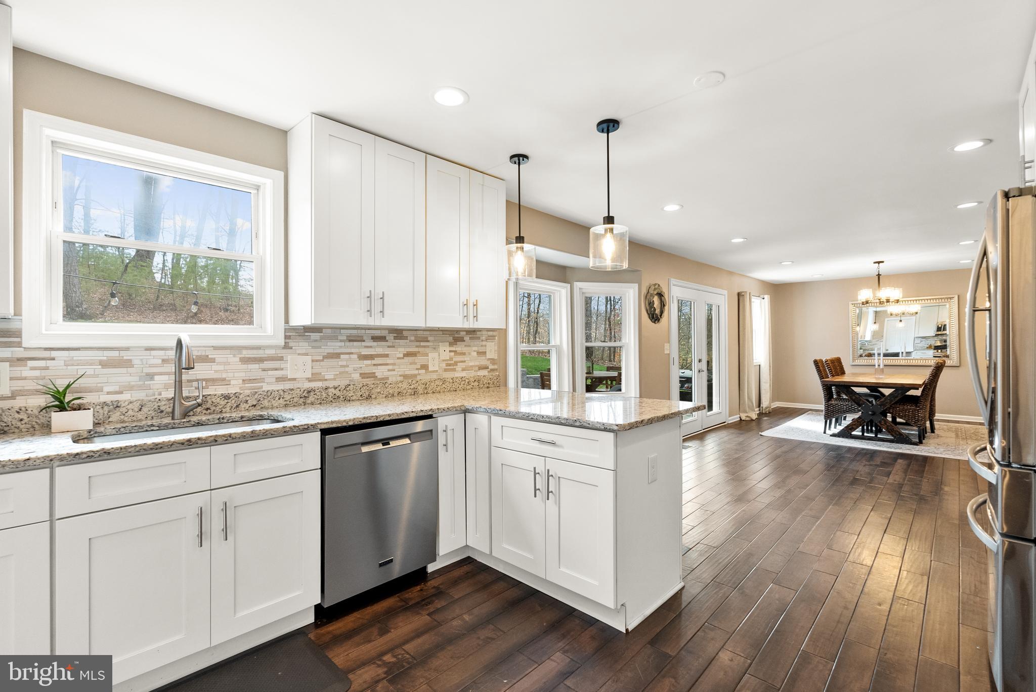 OLD TRIANGLE - Residential