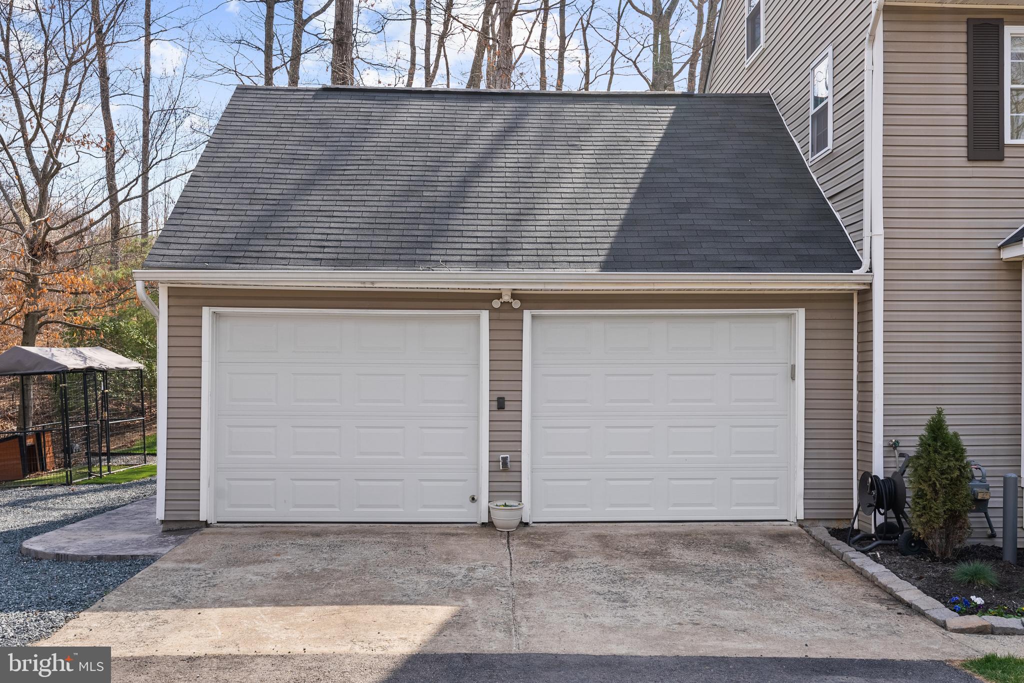 OLD TRIANGLE - Residential