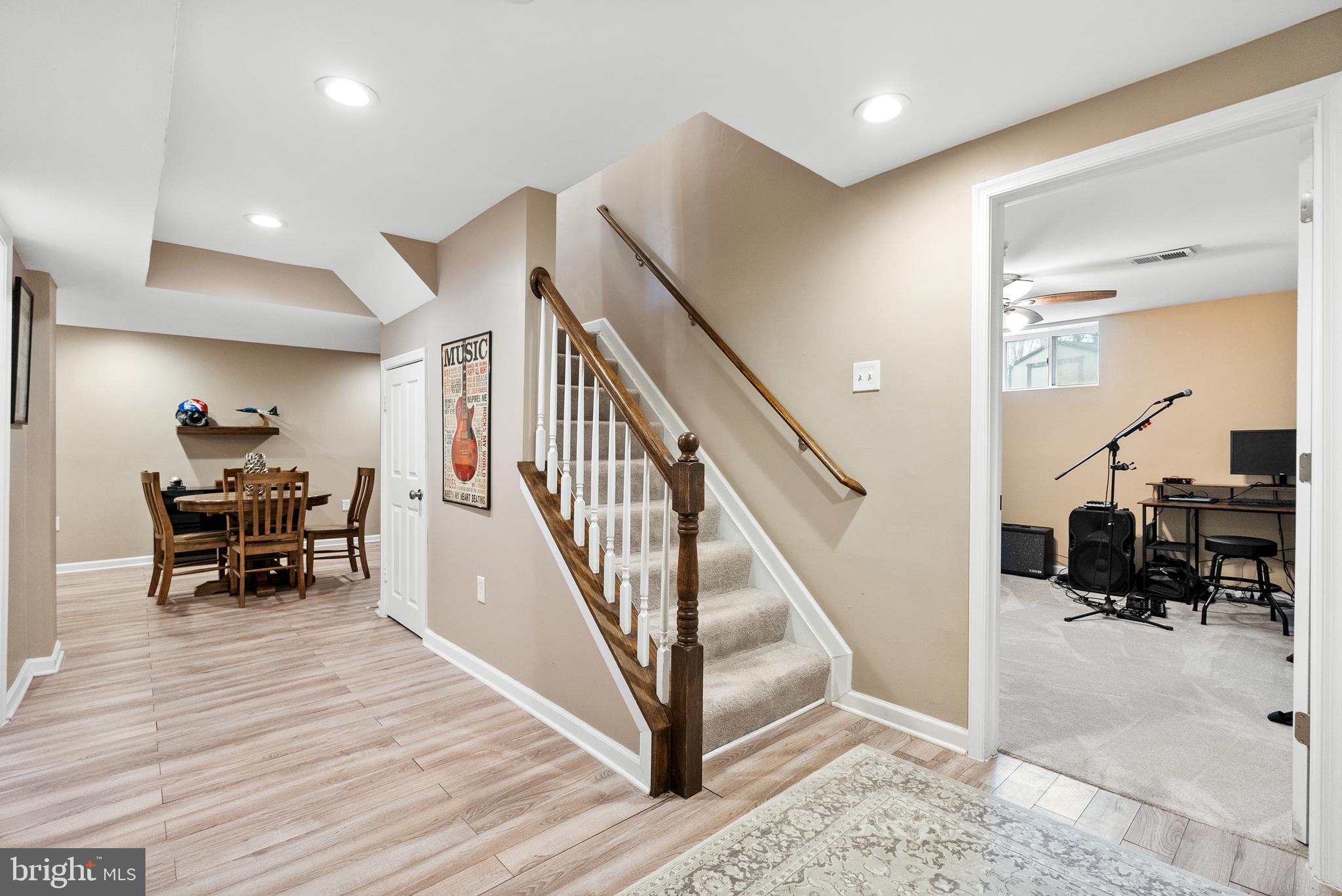 OLD TRIANGLE - Residential