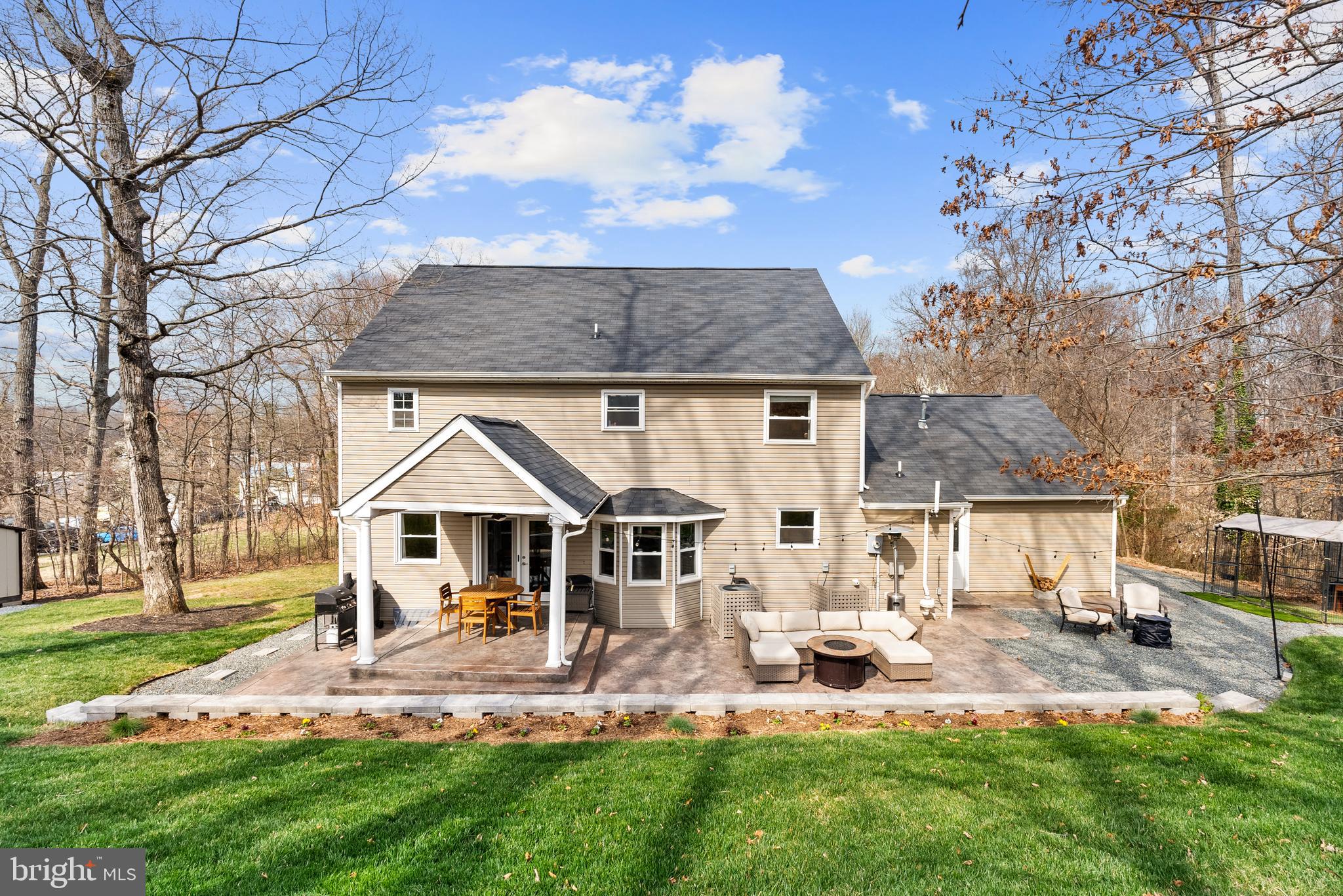 OLD TRIANGLE - Residential